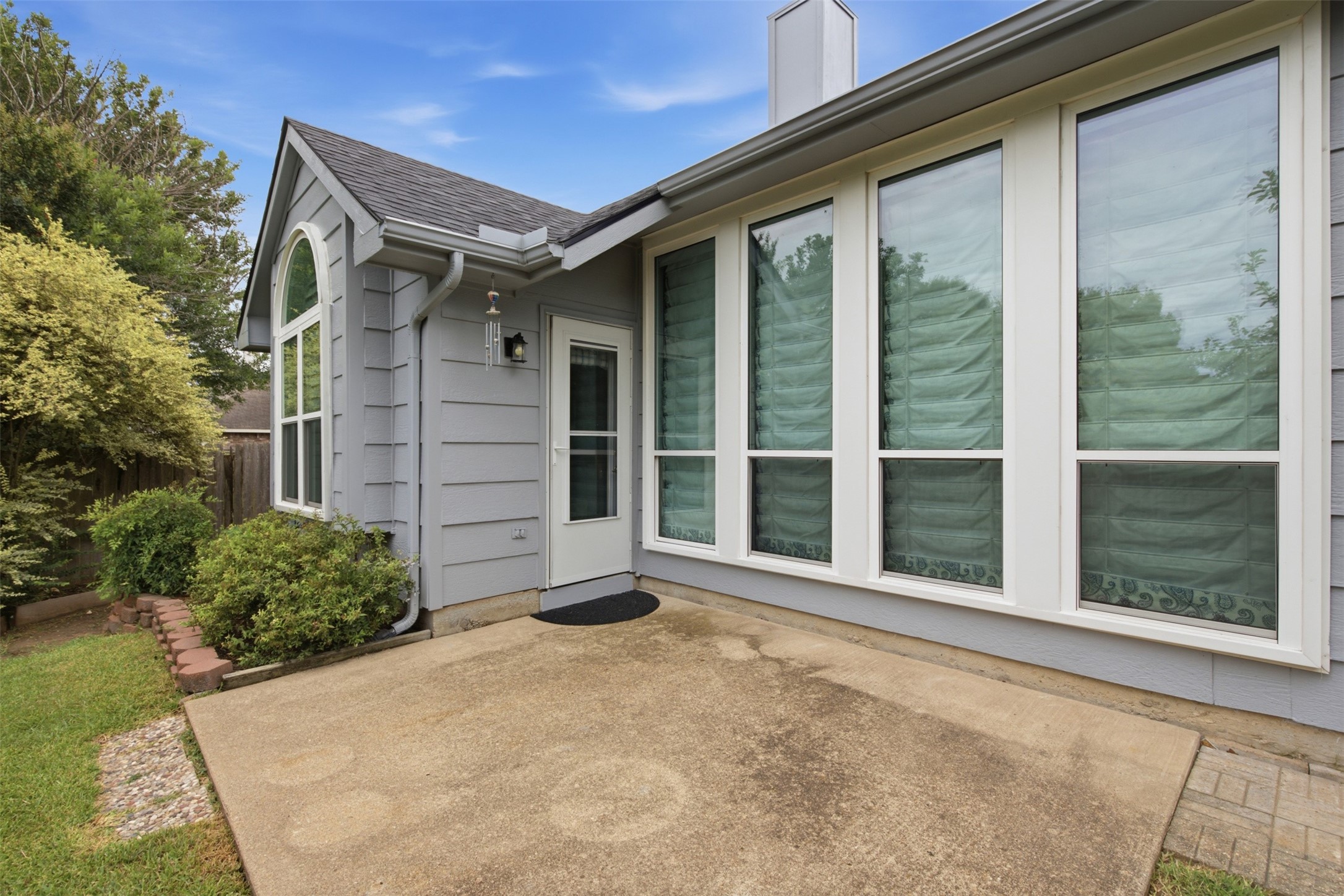 140 Woodcreek Drive