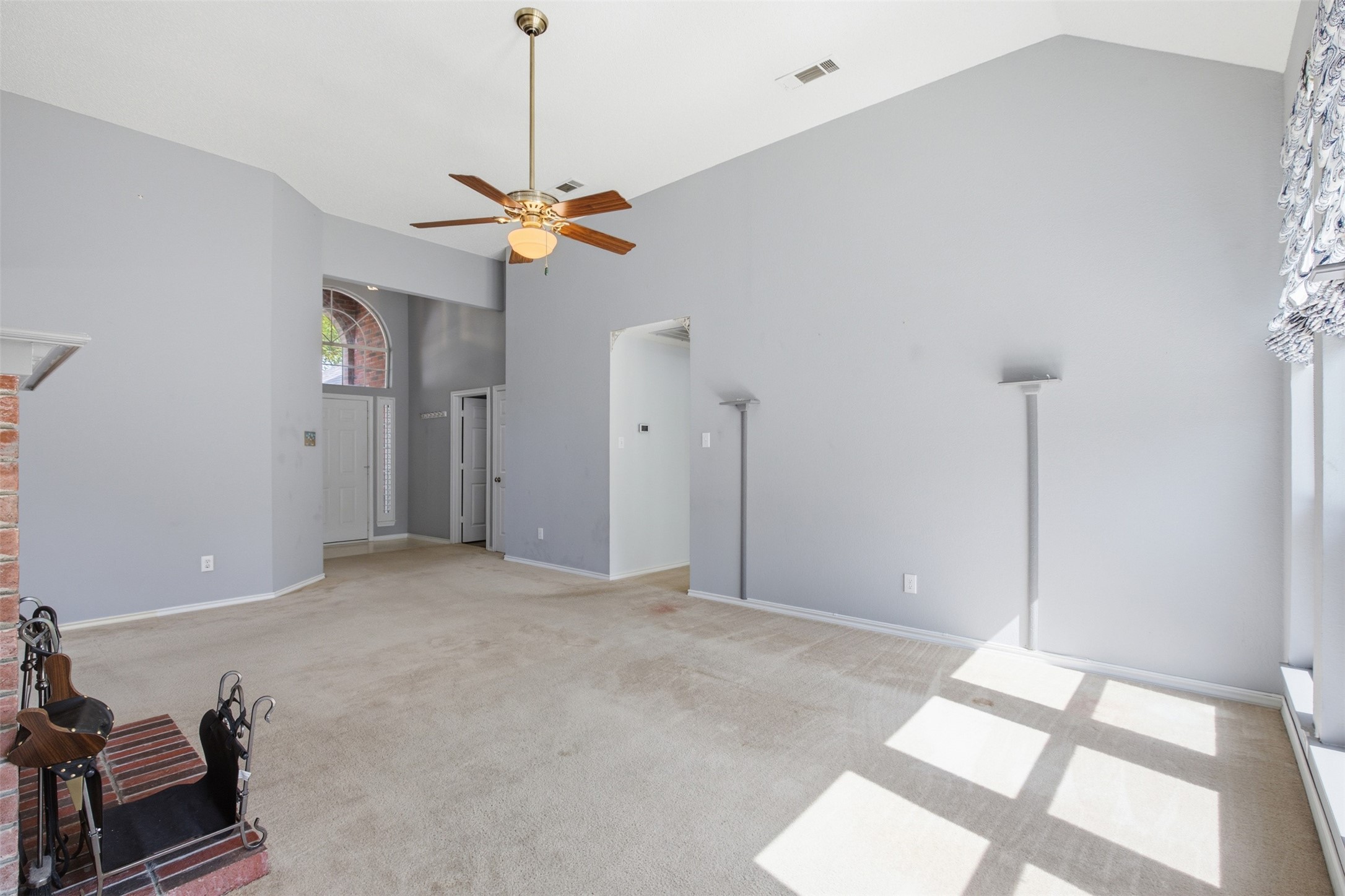 140 Woodcreek Drive