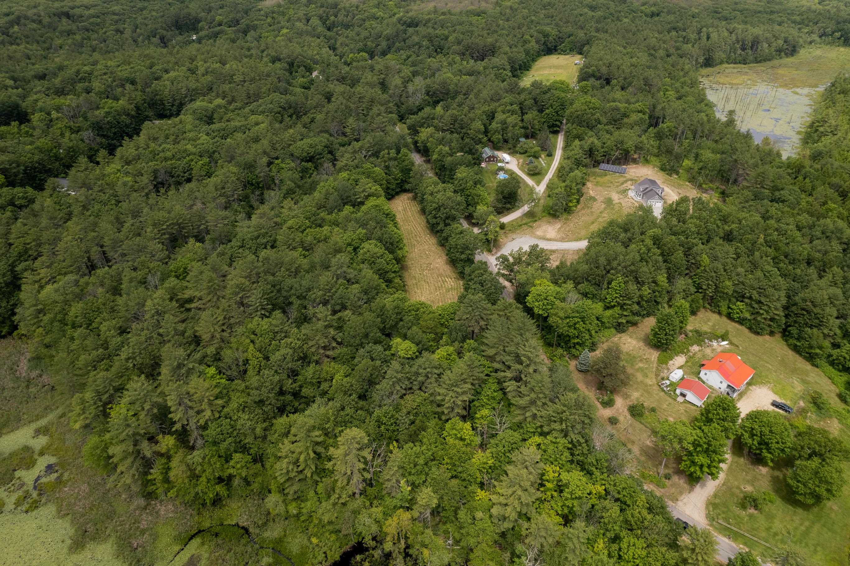 83 61 0 Queen Street