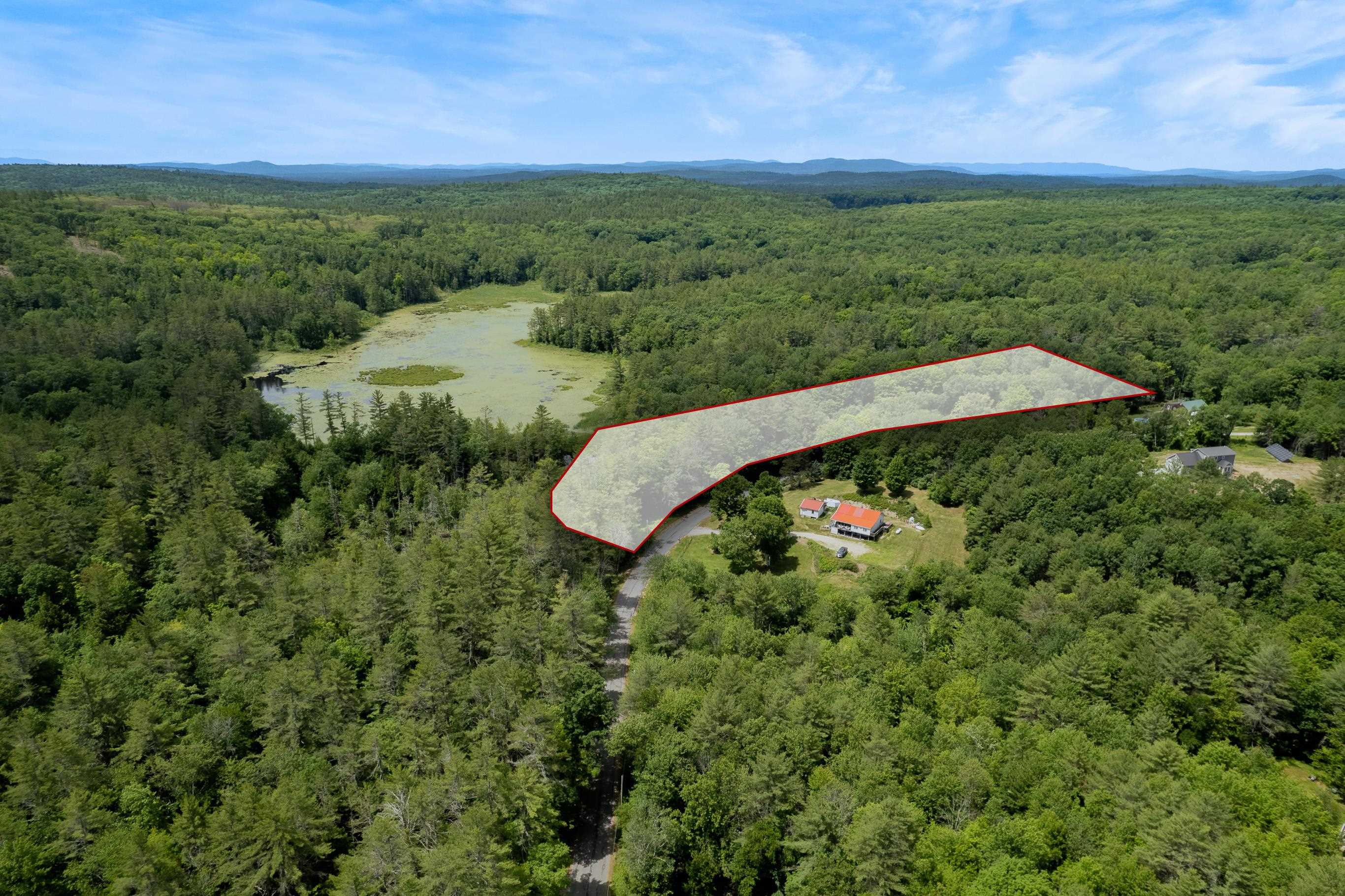 83 61 0 Queen Street