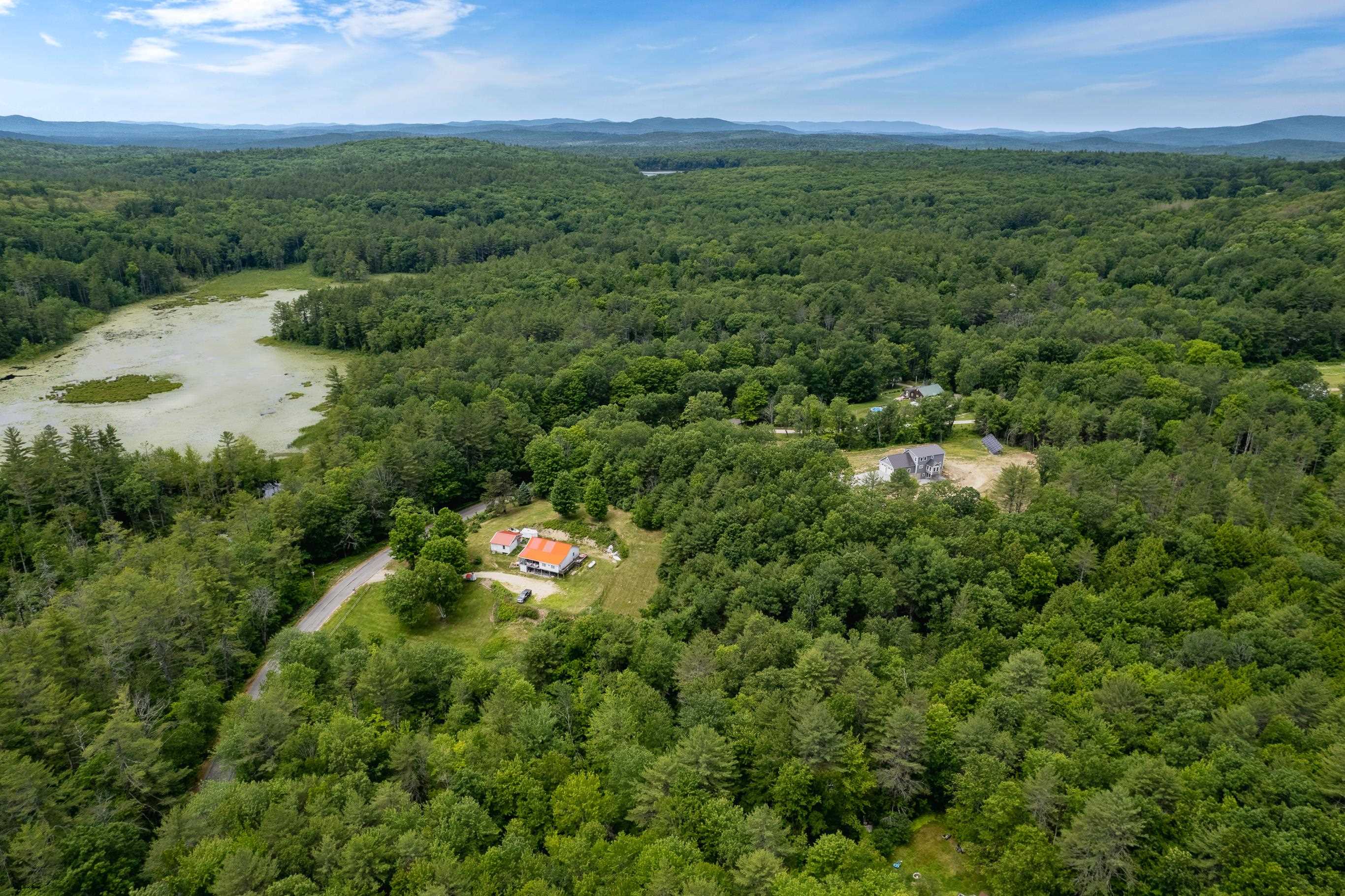 83 61 0 Queen Street