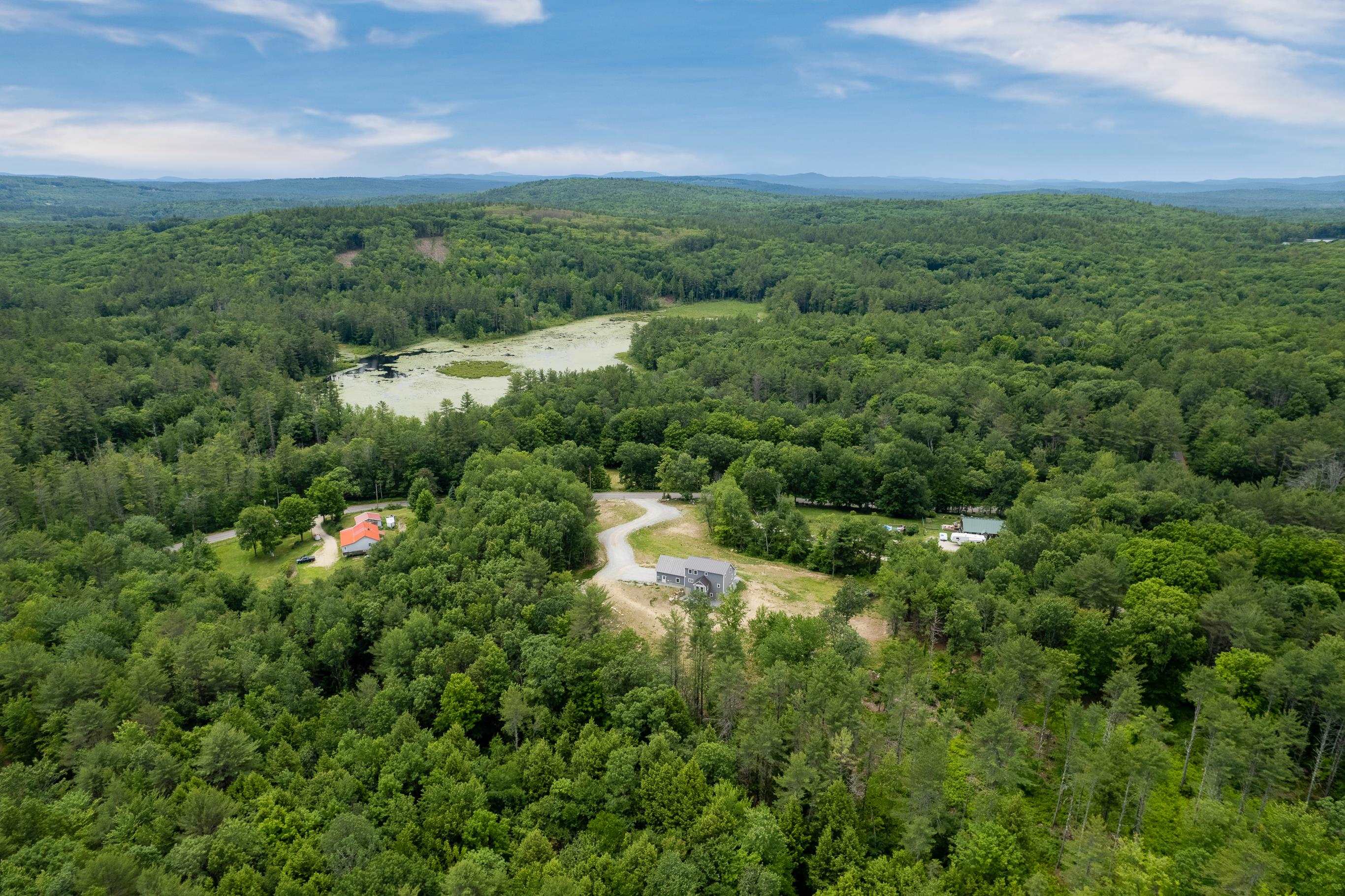 83 61 0 Queen Street