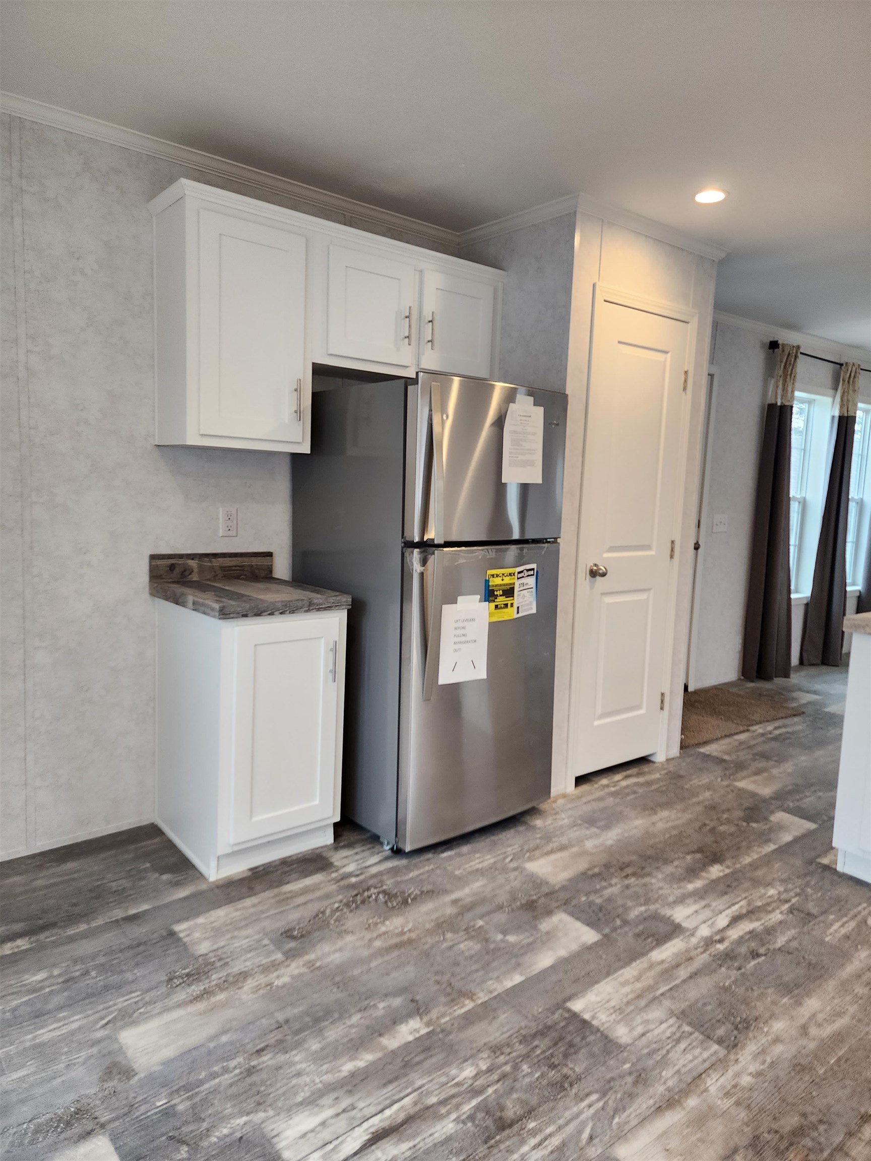 15 Elizabeth Drive Unit: 15