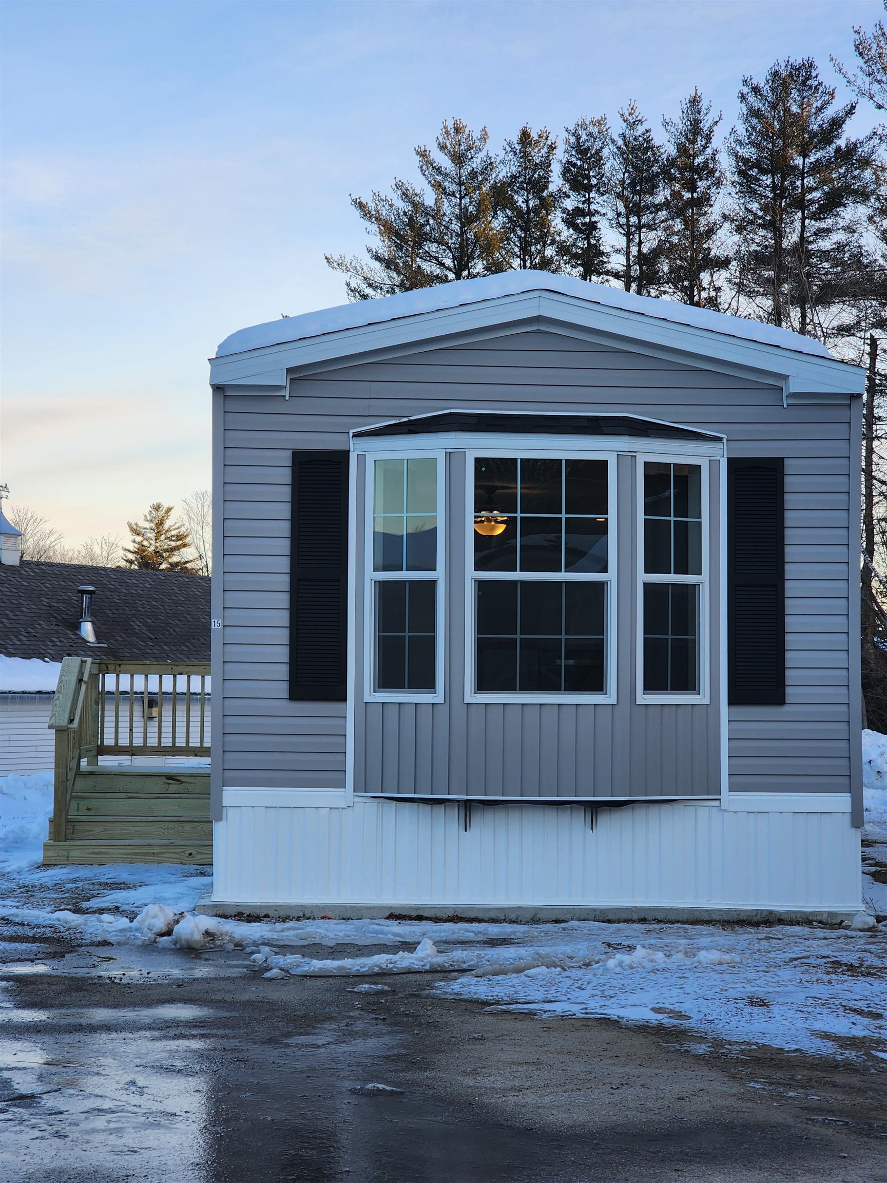 15 Elizabeth Drive Unit: 15