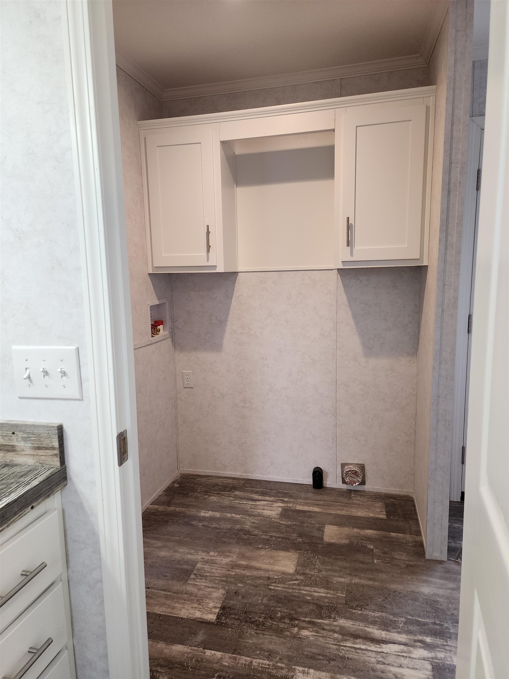 15 Elizabeth Drive Unit: 15