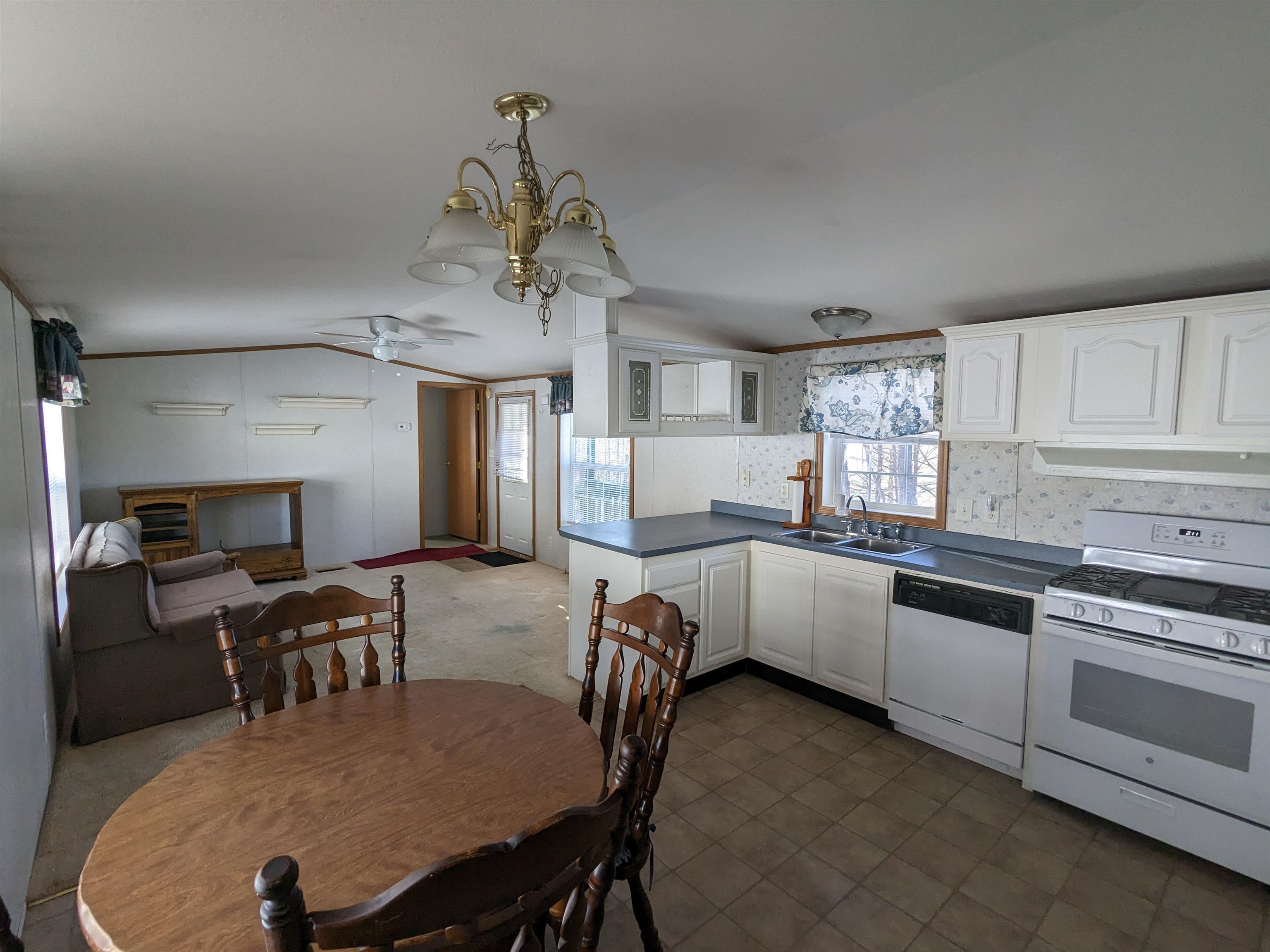 86 Sargent Station Road Unit: 27