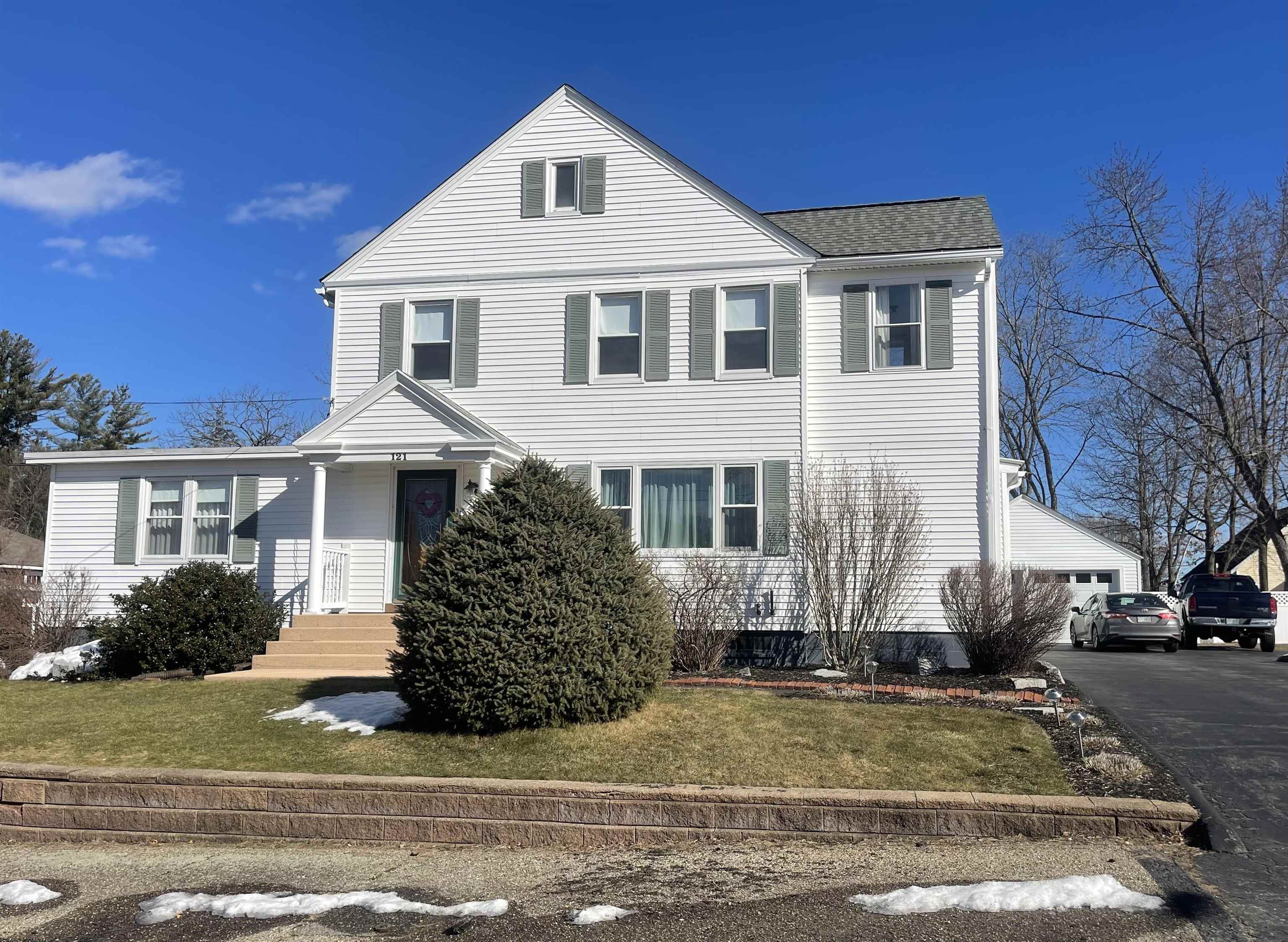 121 Forest Street