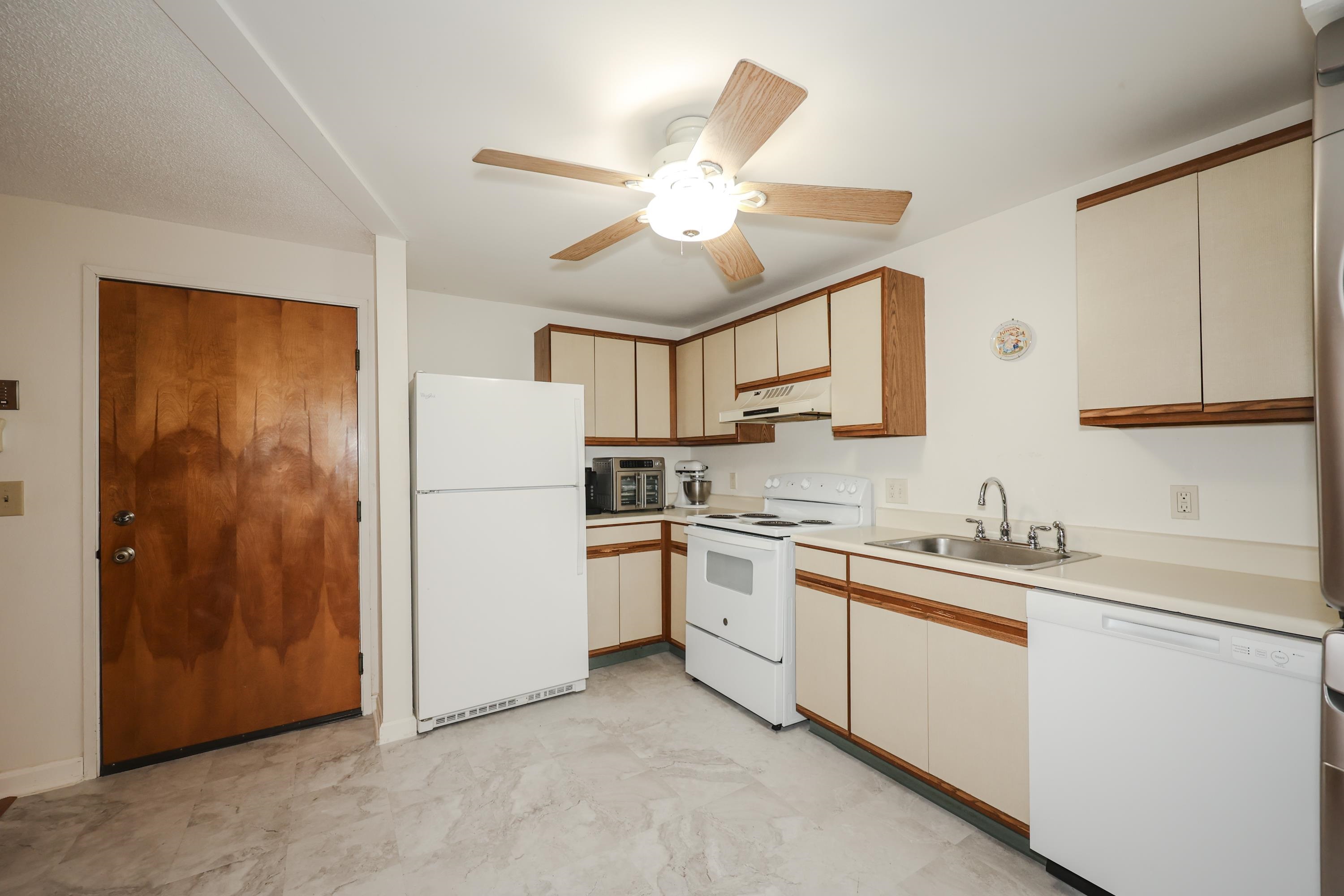 37 Alice Drive Unit: 26