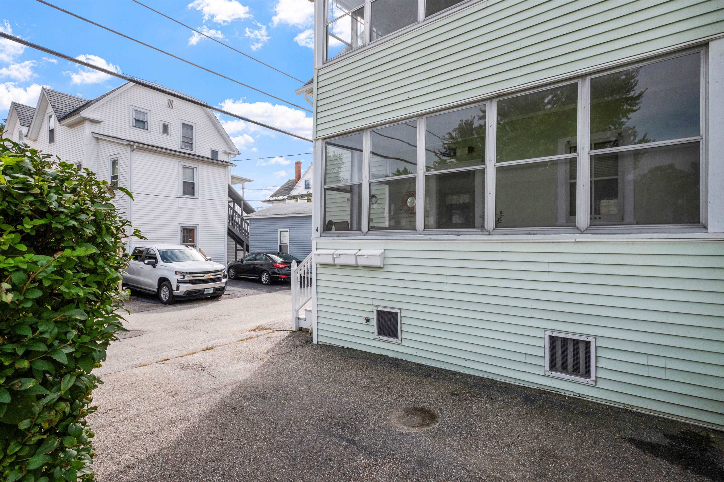 4 Quirin Street