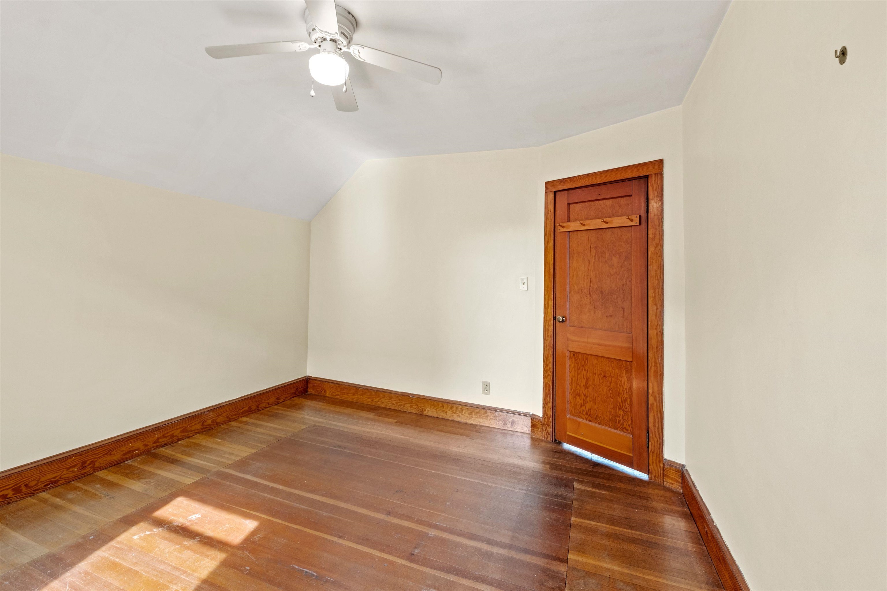 4 Quirin Street