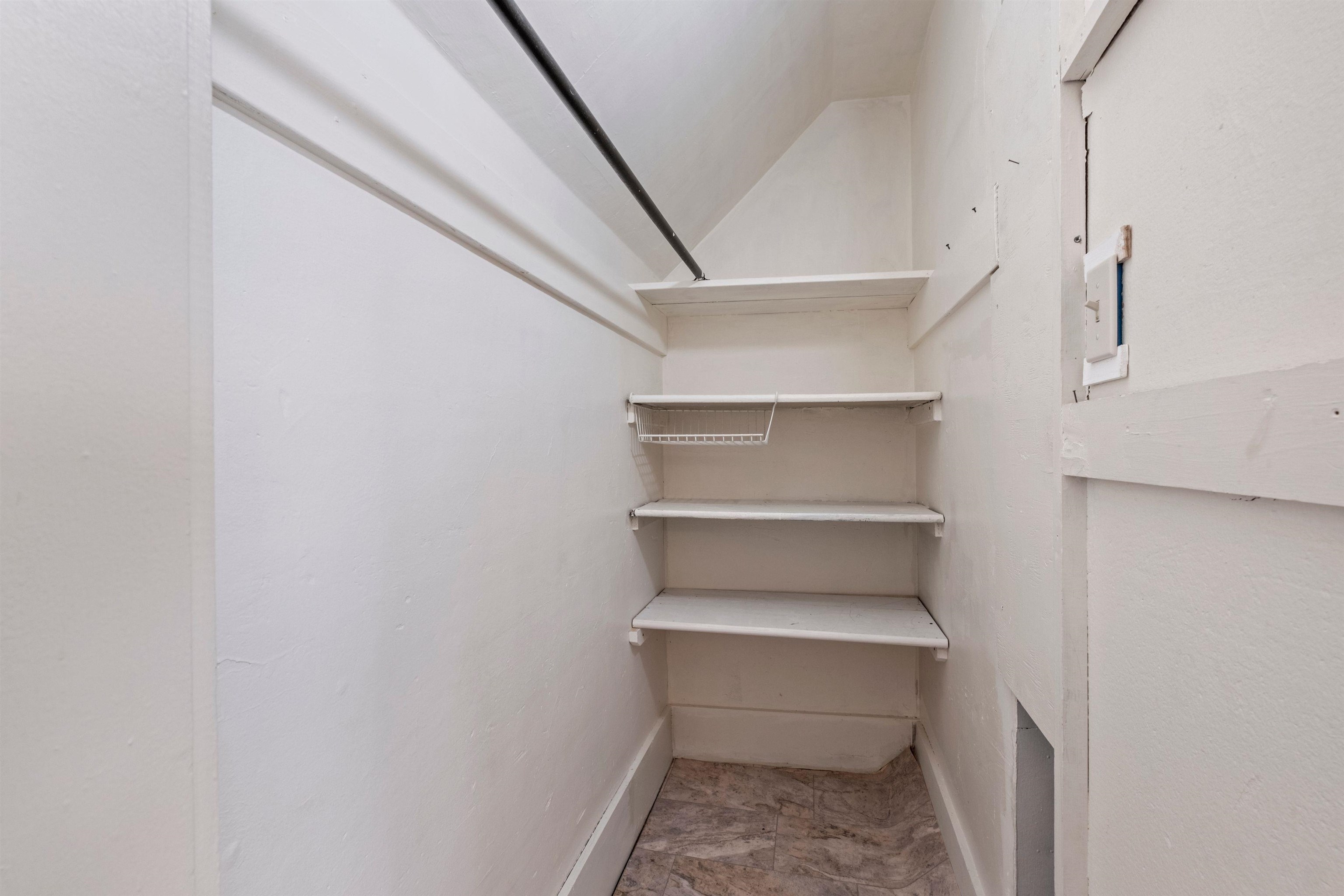 4 Quirin Street