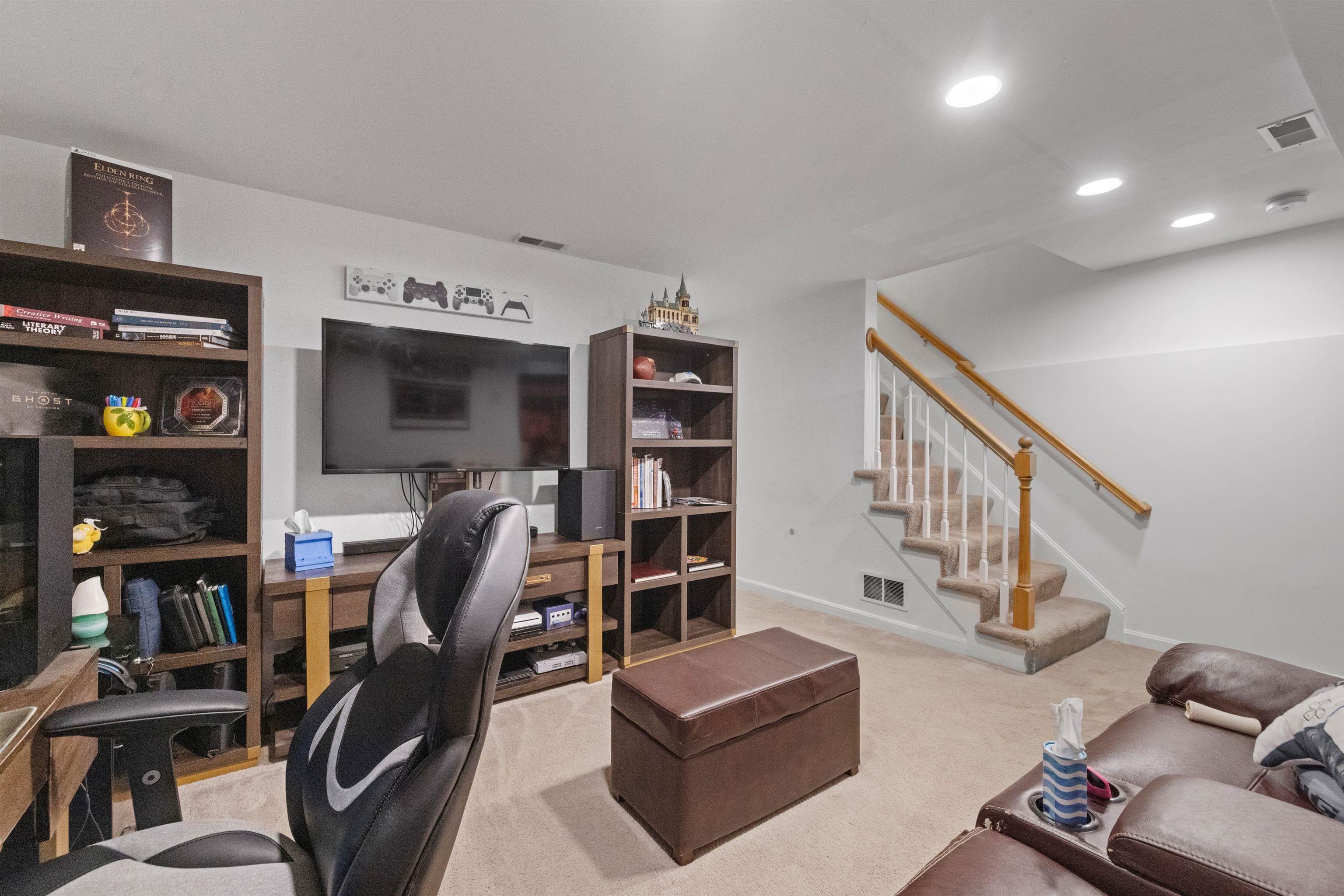 64 Lochmere Lane Unit: 408