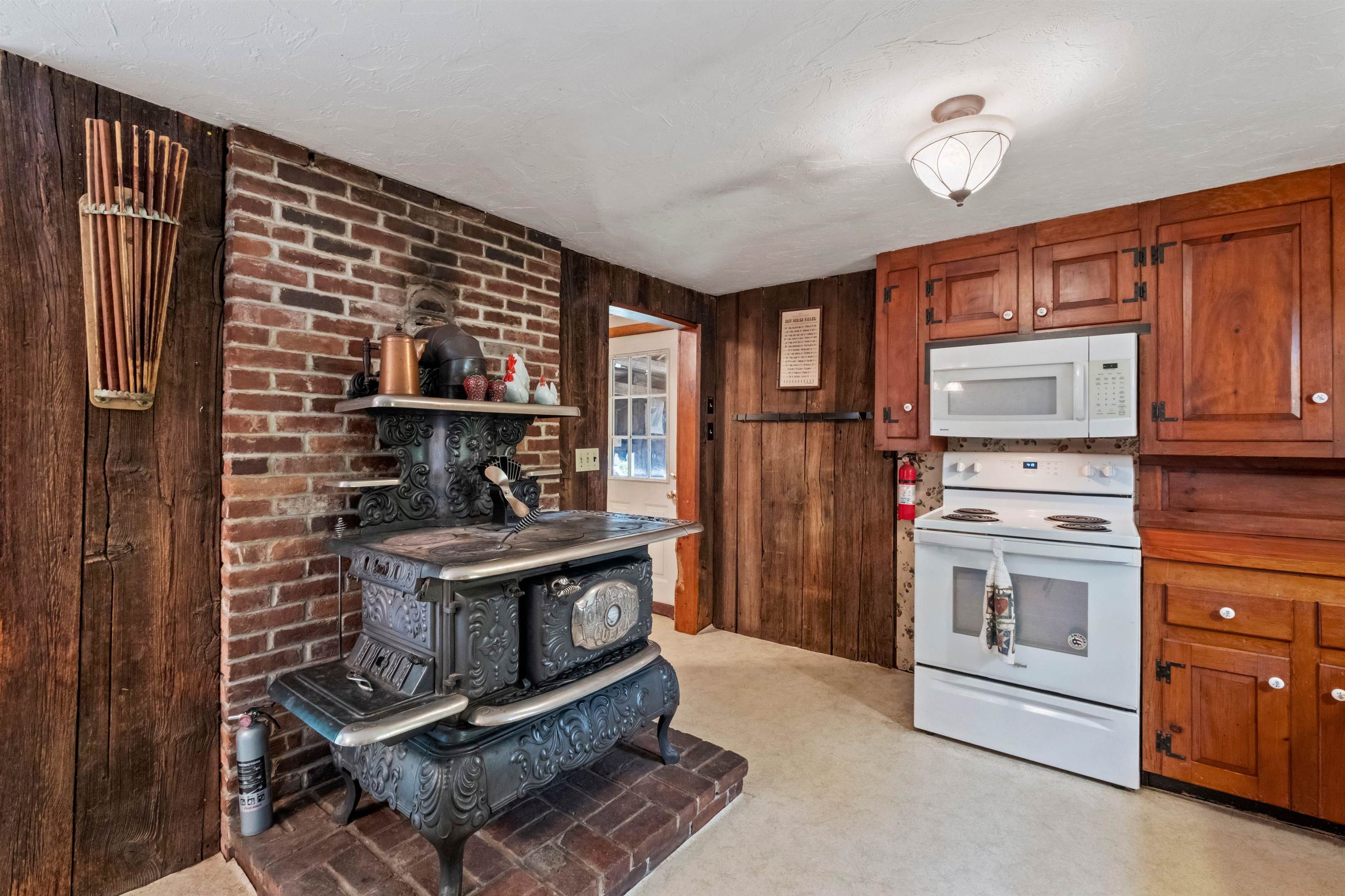 1542 Clement Hill Road