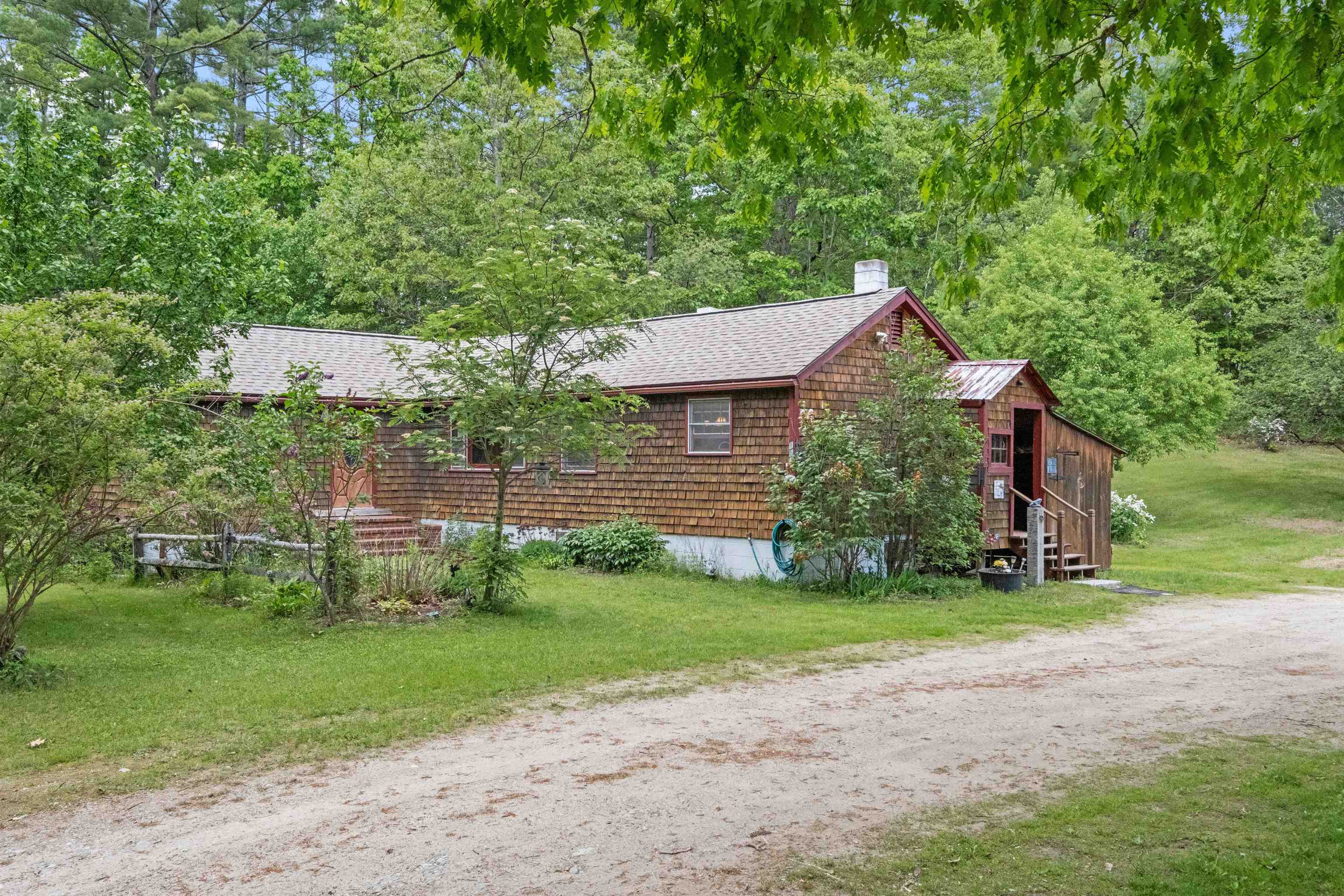 1542 Clement Hill Road