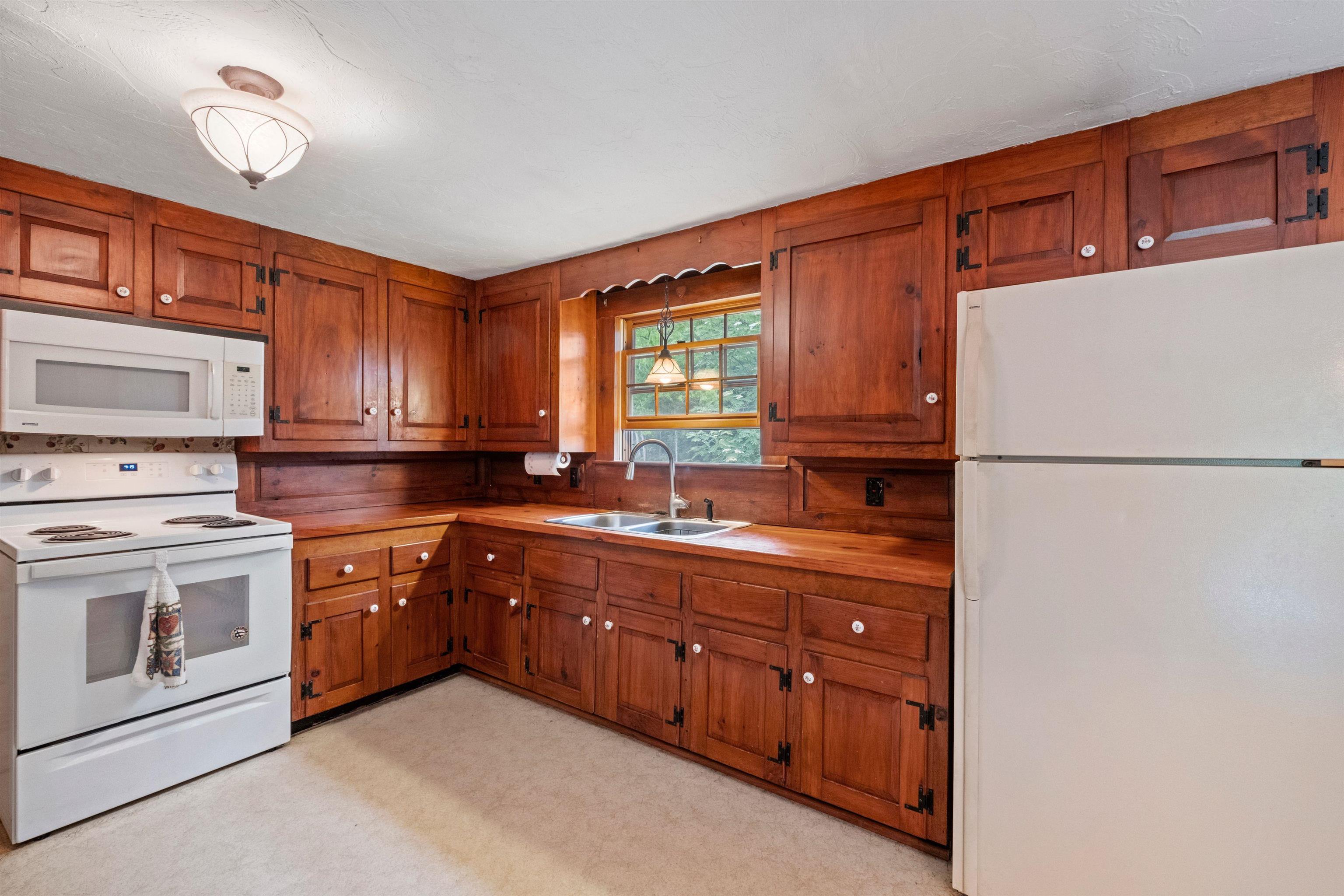 1542 Clement Hill Road