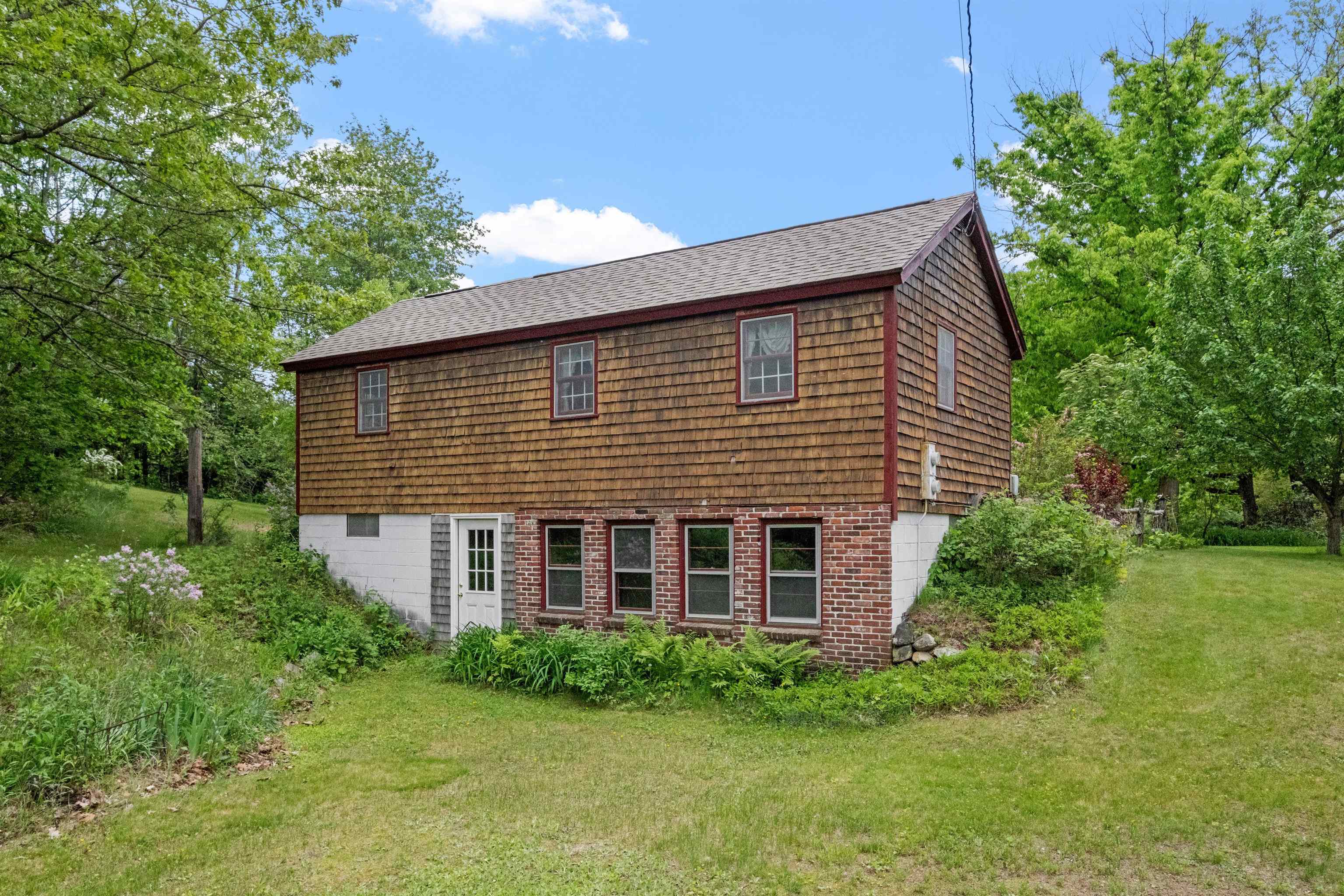 1542 Clement Hill Road