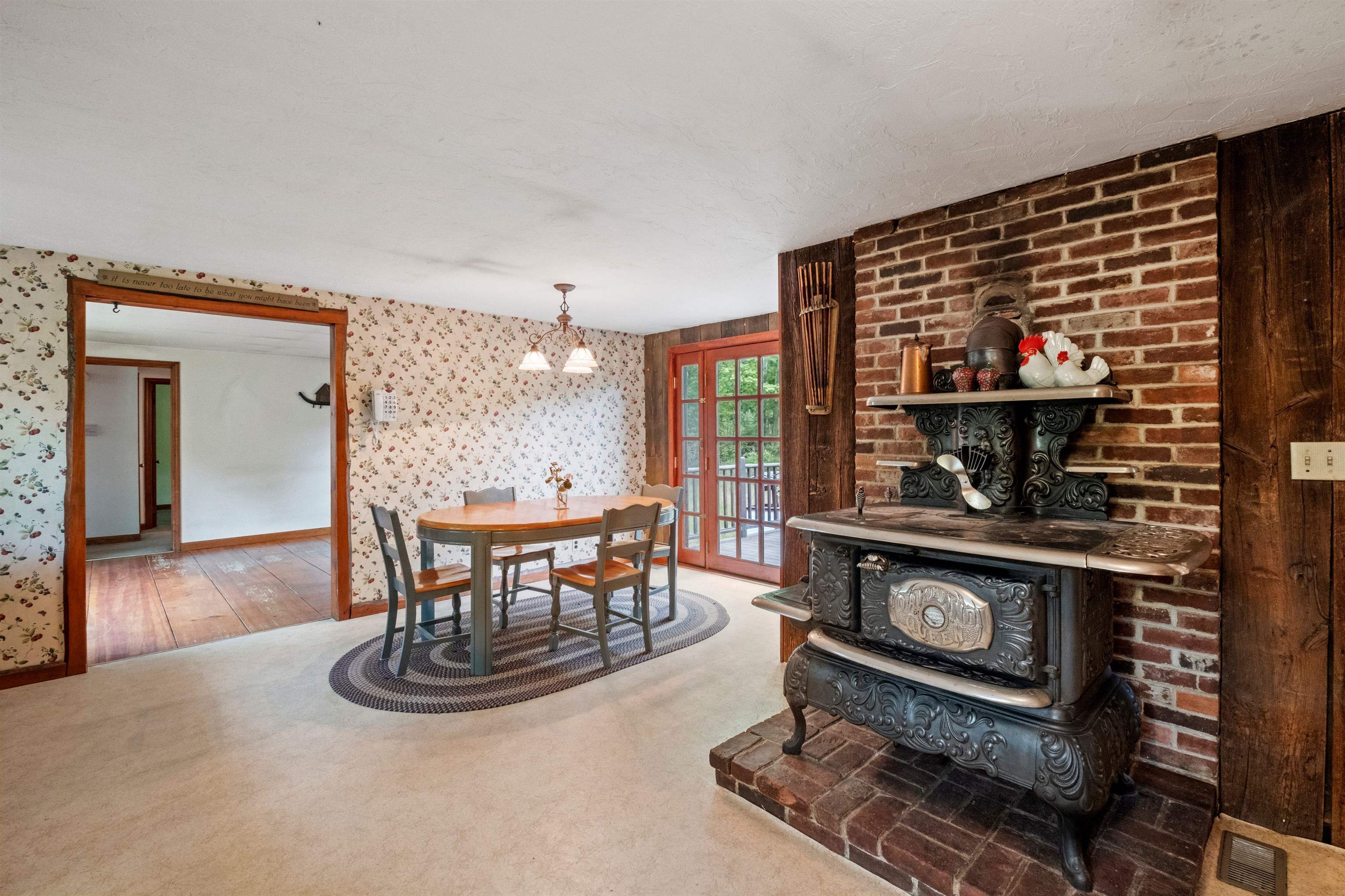 1542 Clement Hill Road