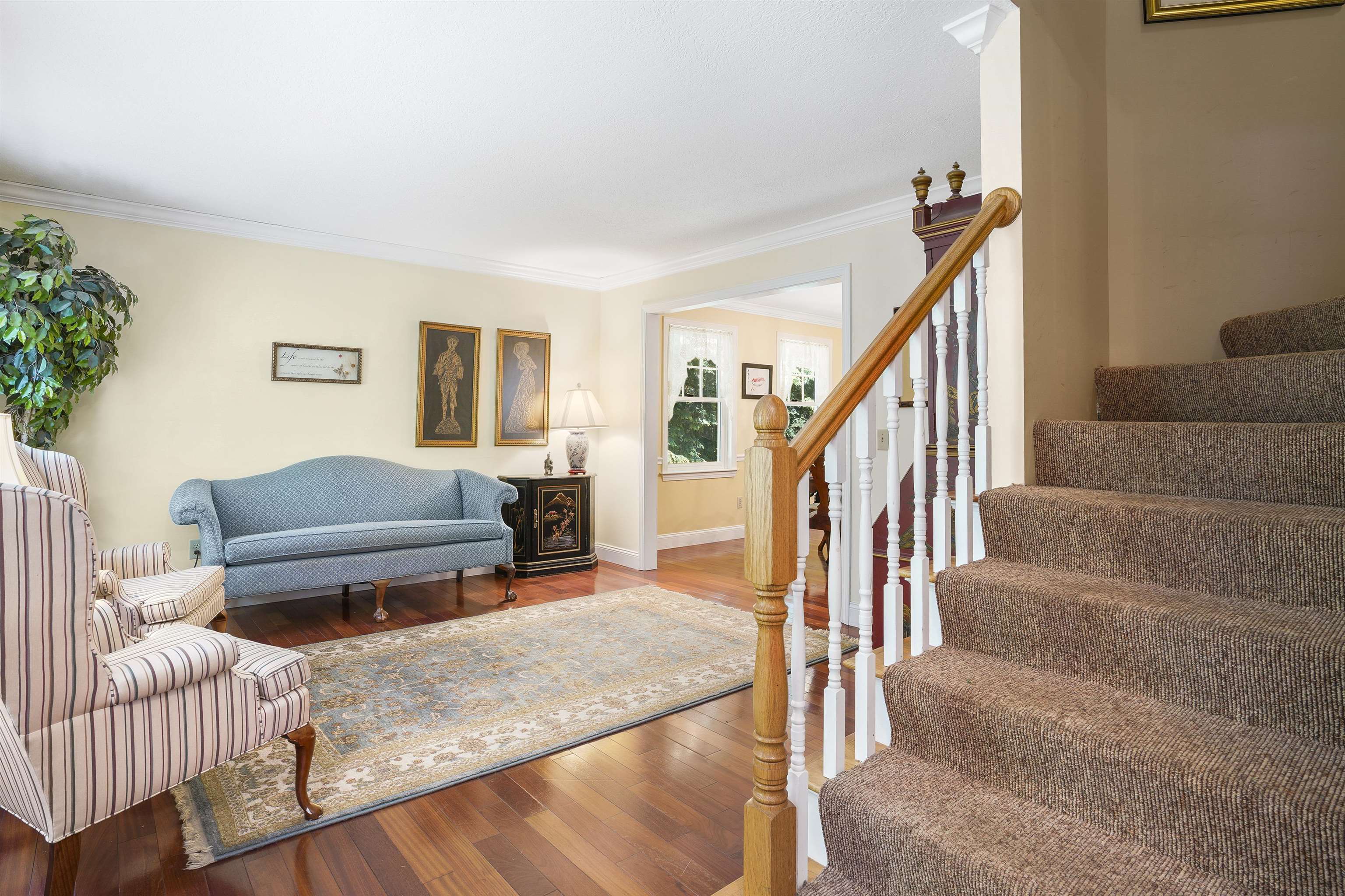 8 Essex Drive