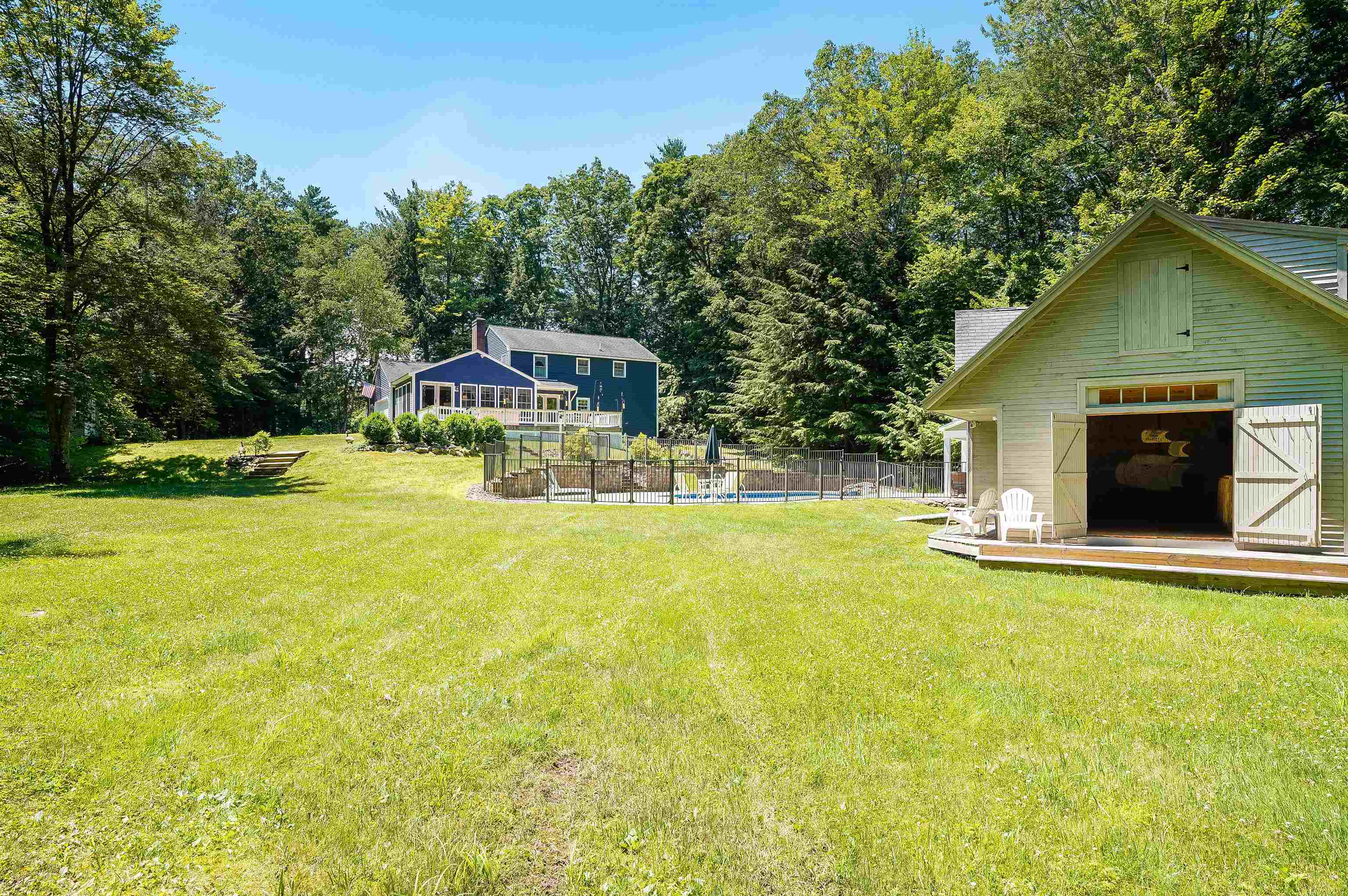 8 Essex Drive