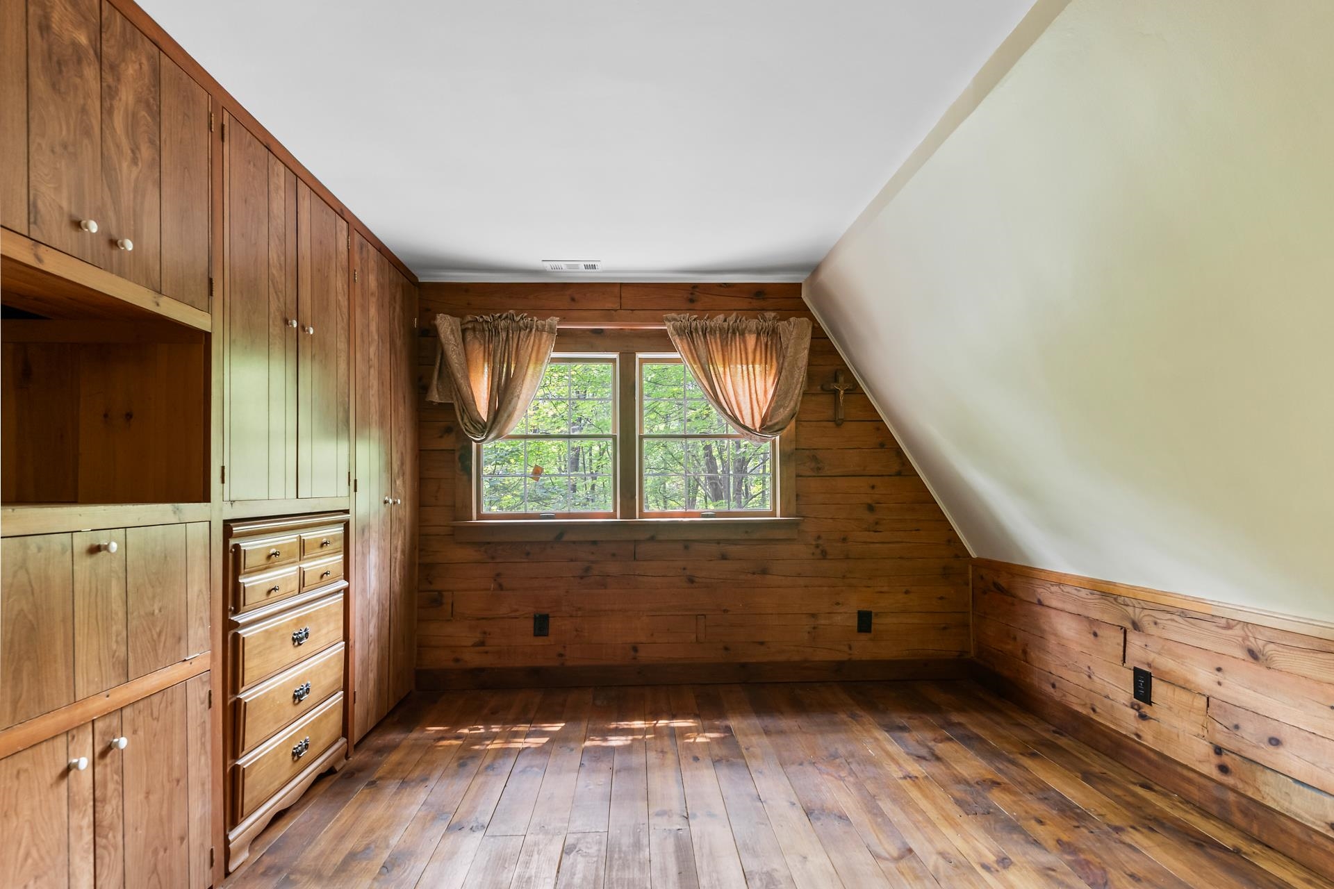 573 Concord End Road