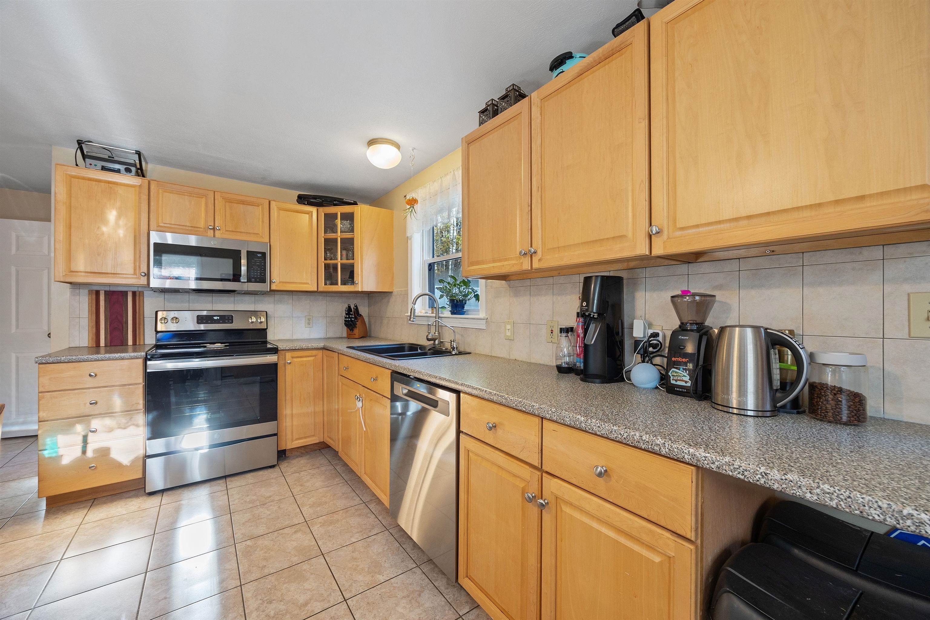 245B Beacon Hill Road