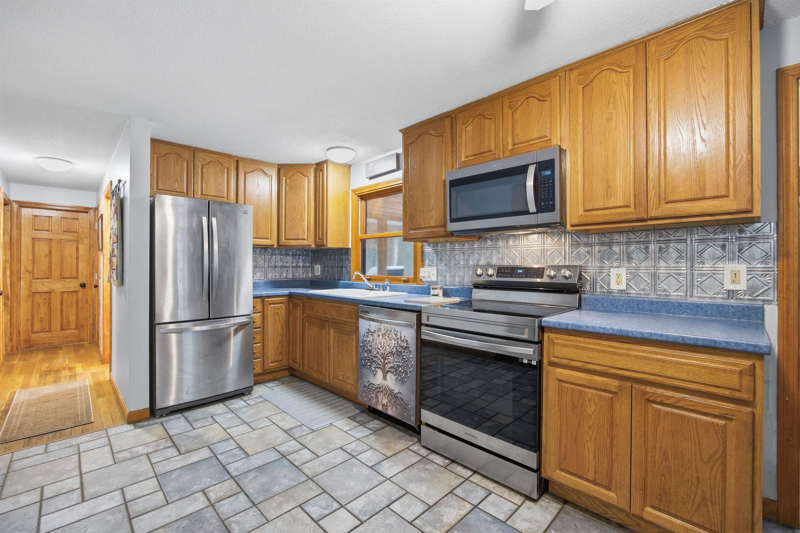 1136 Penacook Road