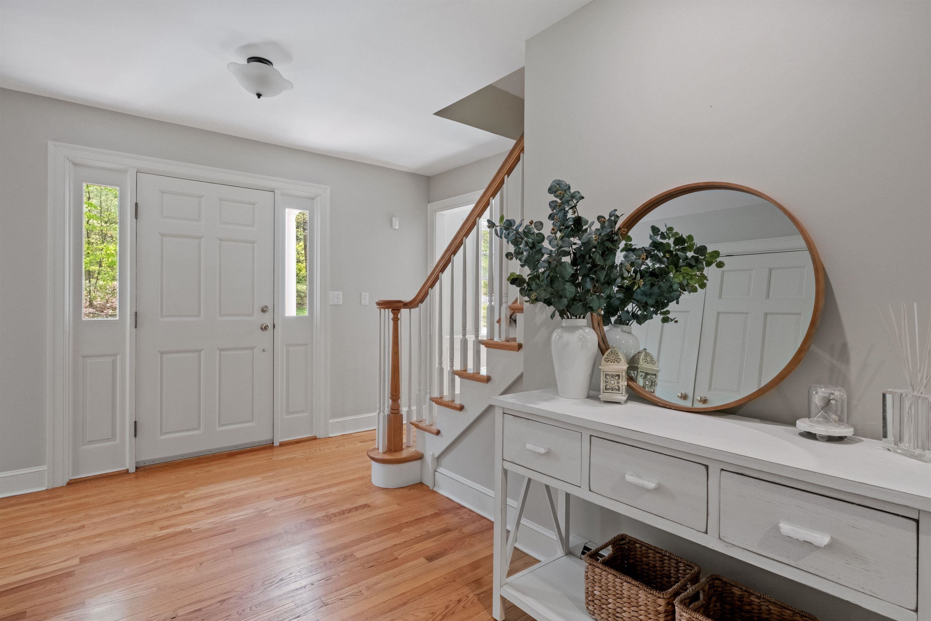 211 Hedgerose Lane