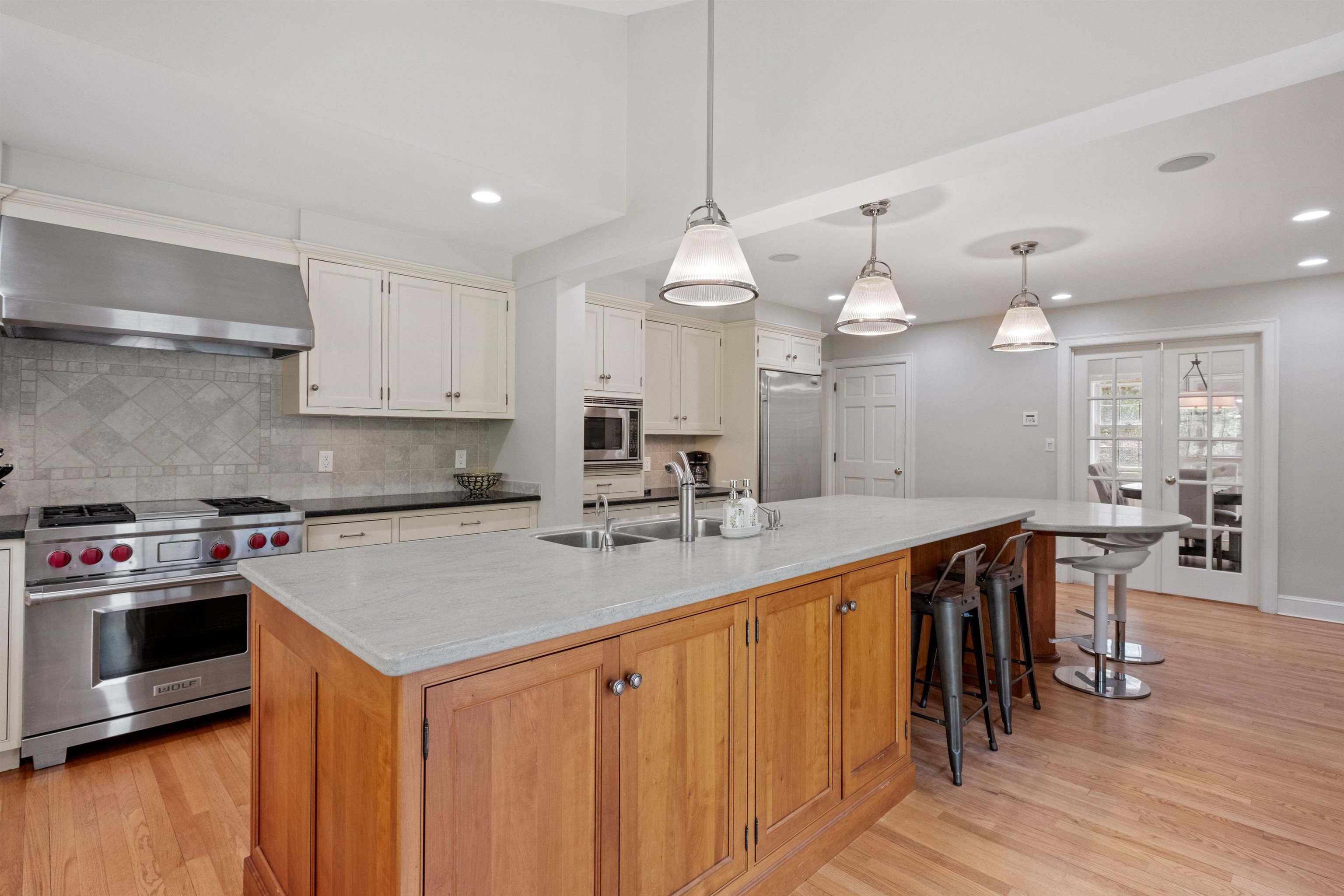 211 Hedgerose Lane