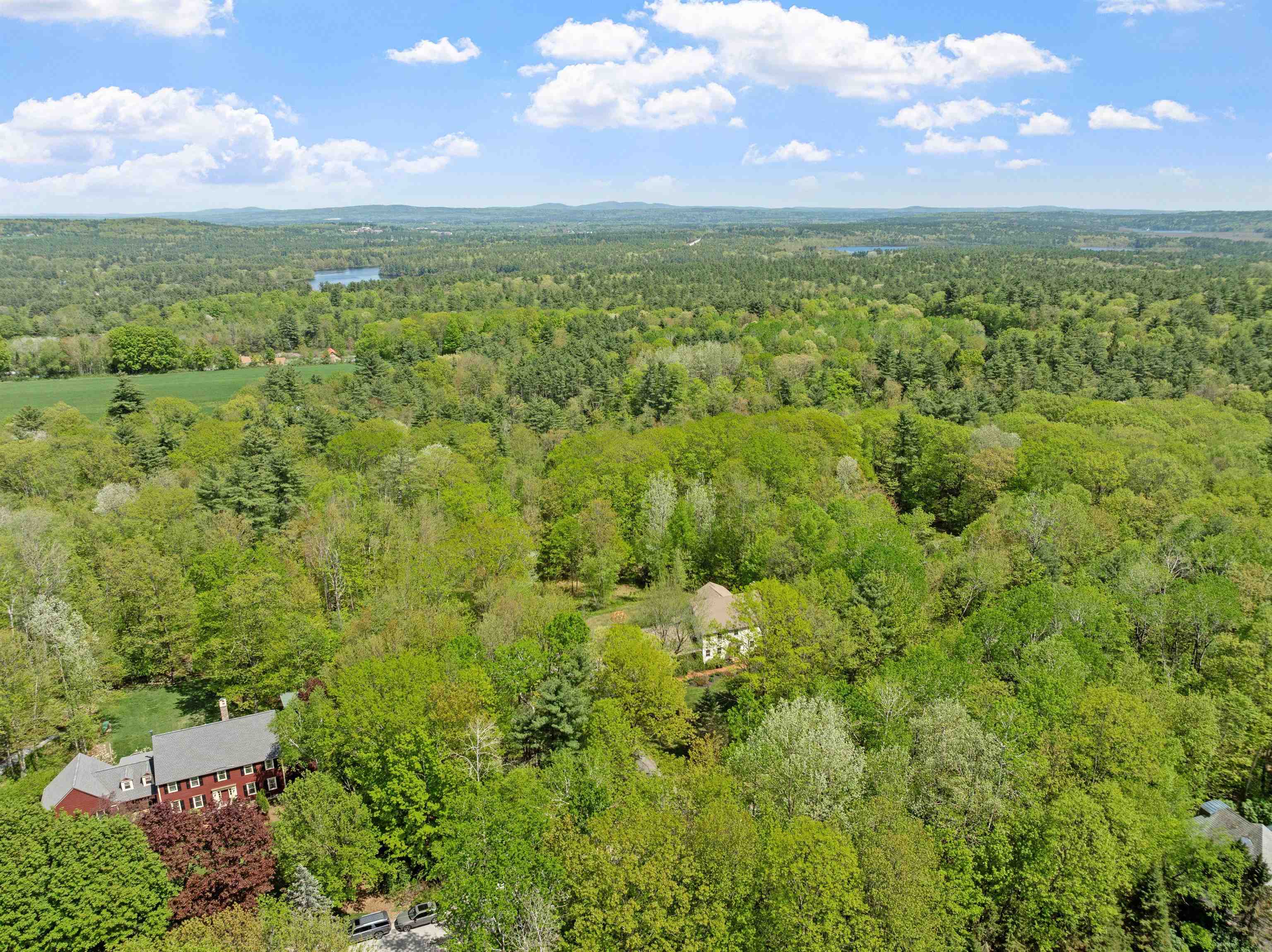 211 Hedgerose Lane