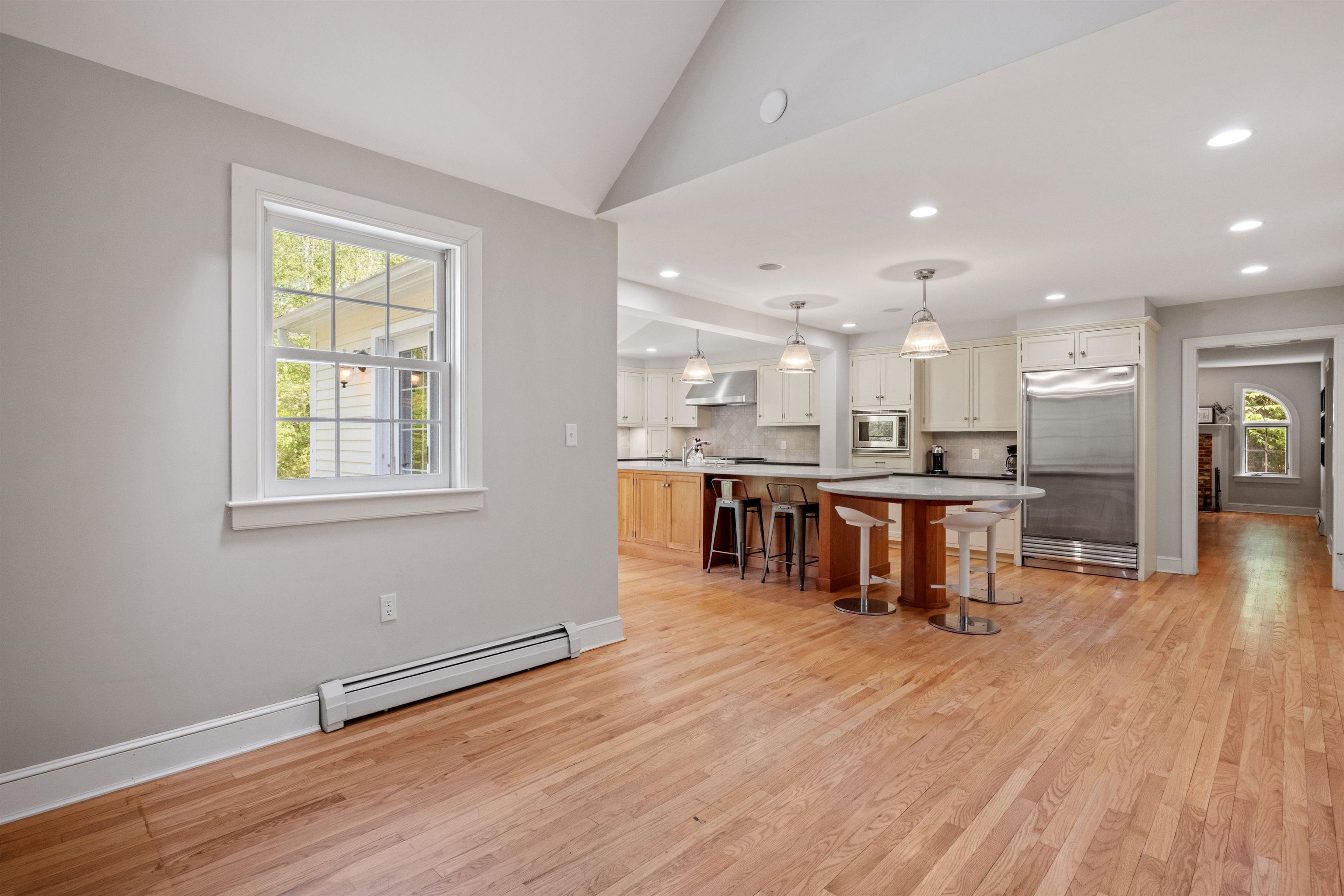 211 Hedgerose Lane