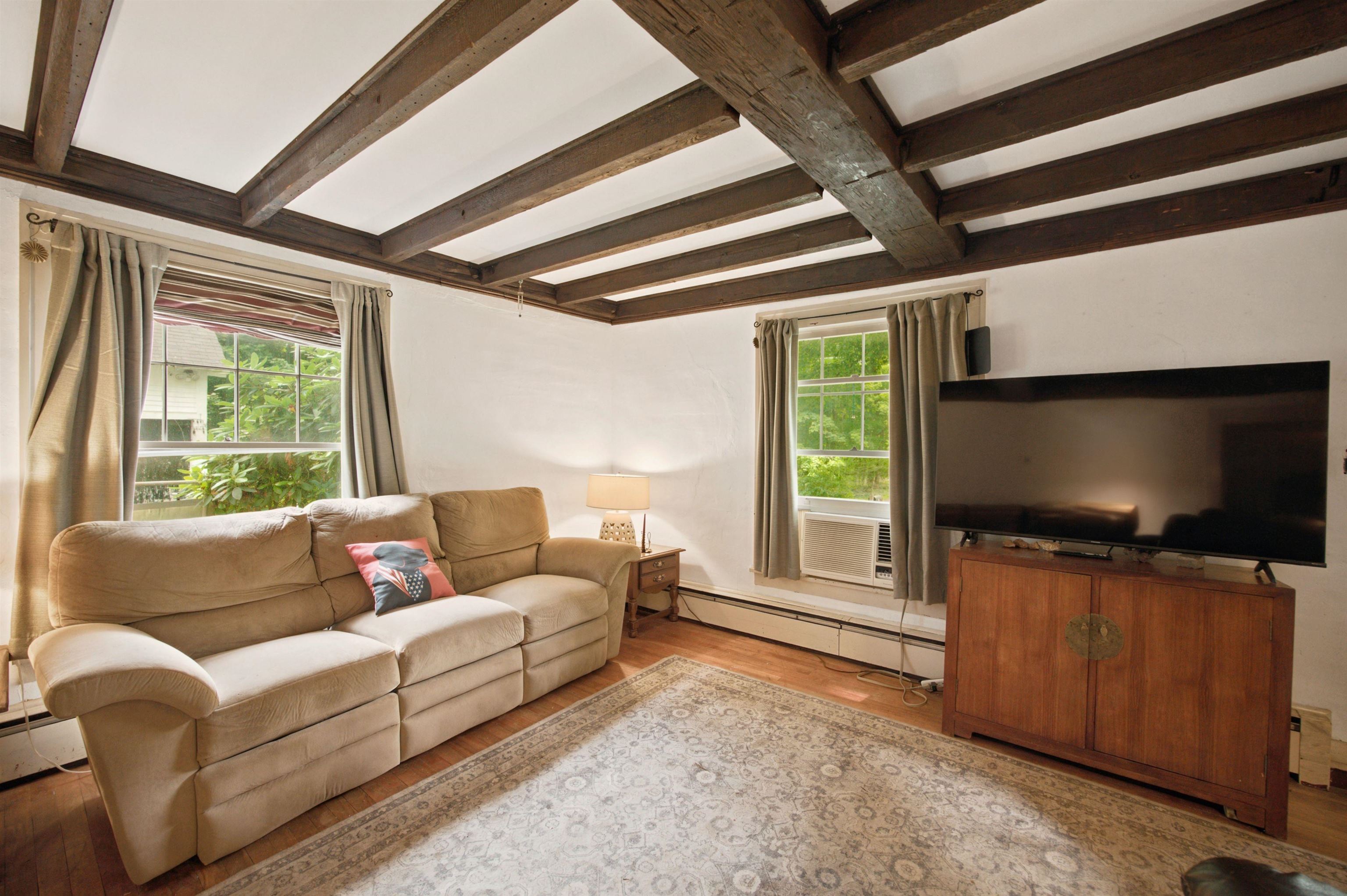 111 Barton Corner Road
