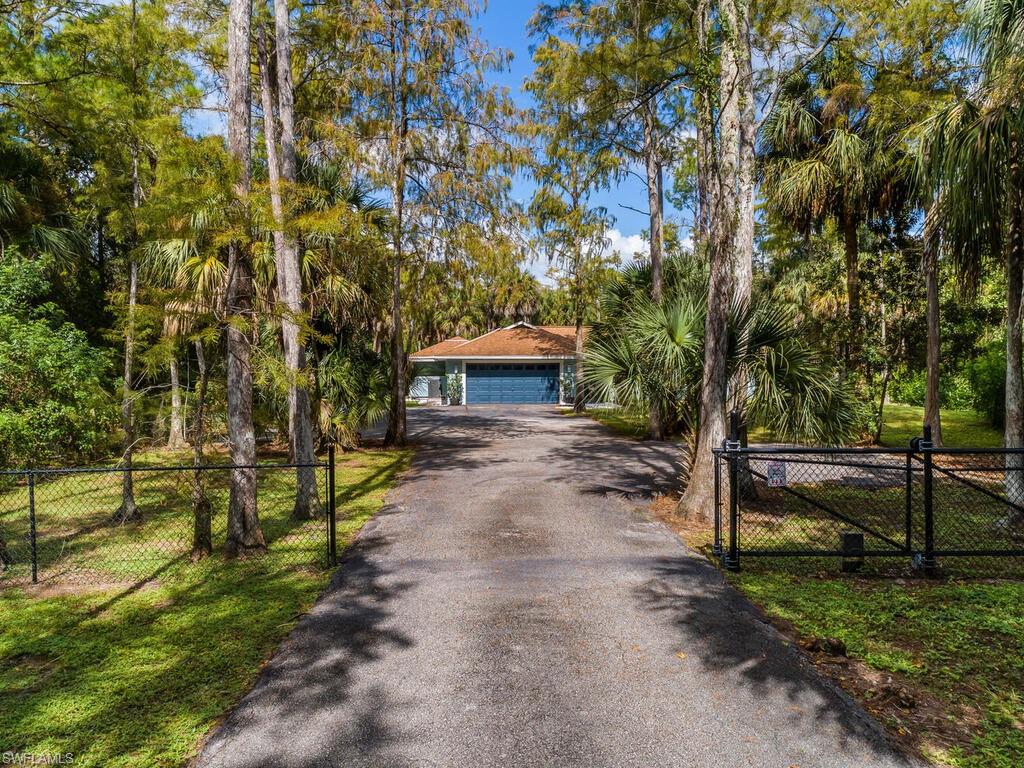 5311 Hickory Wood DR, NAPLES