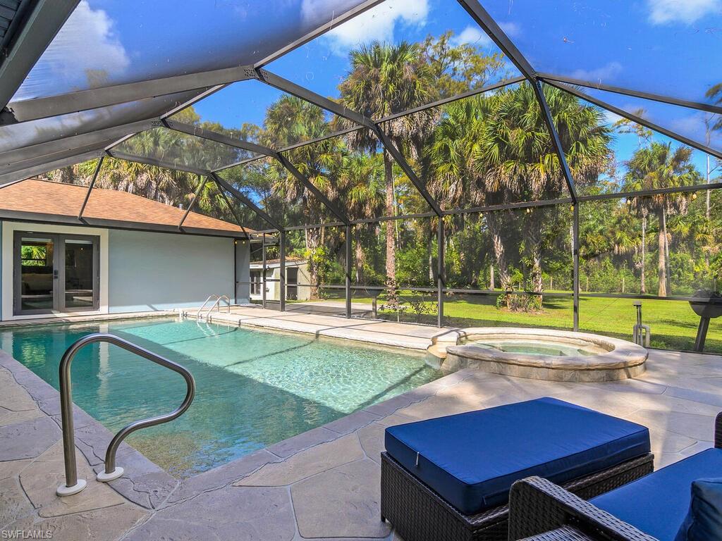 5311 Hickory Wood DR, NAPLES