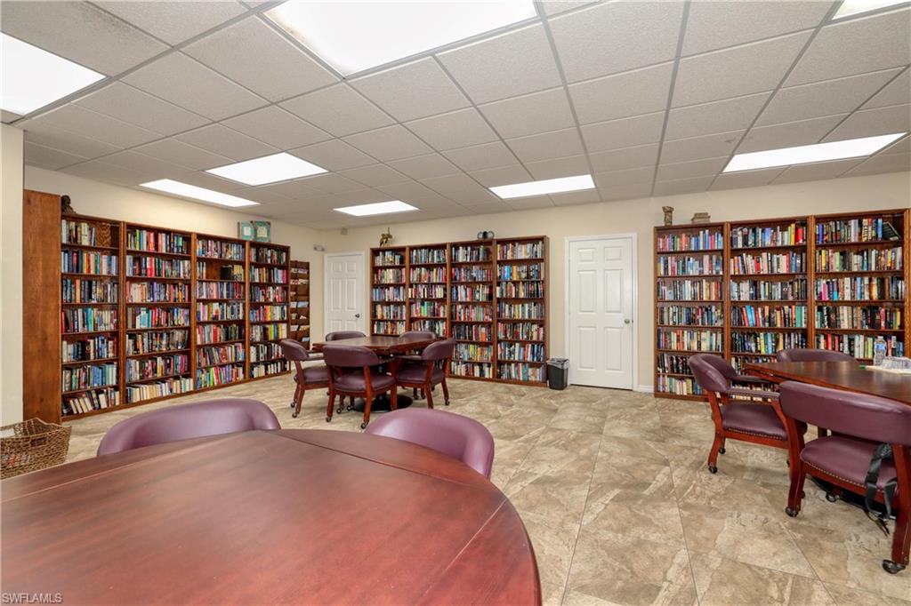 22589 Island Lakes DR