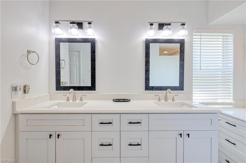 22589 Island Lakes DR