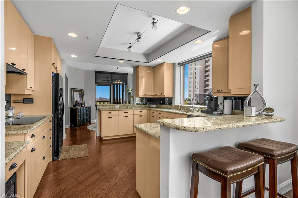 425 Cove Tower DR 504