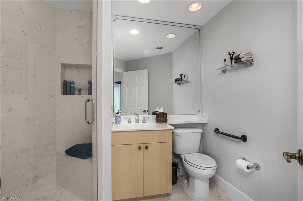 425 Cove Tower DR 504