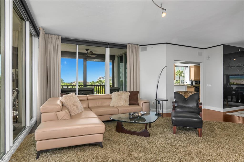 425 Cove Tower DR 504