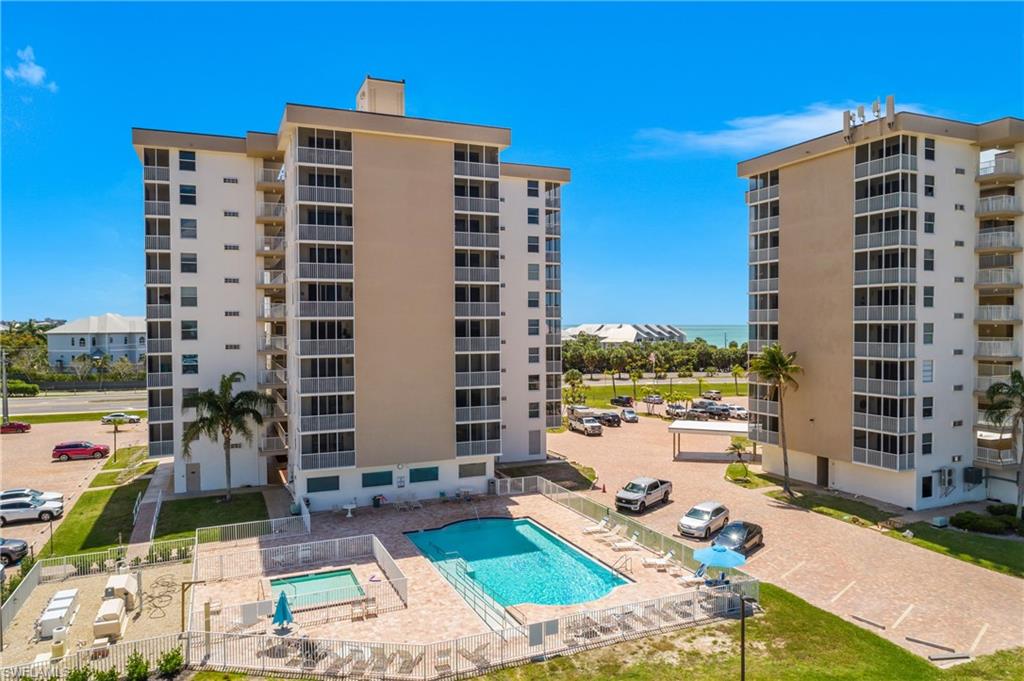 5600 Bonita Beach RD 805