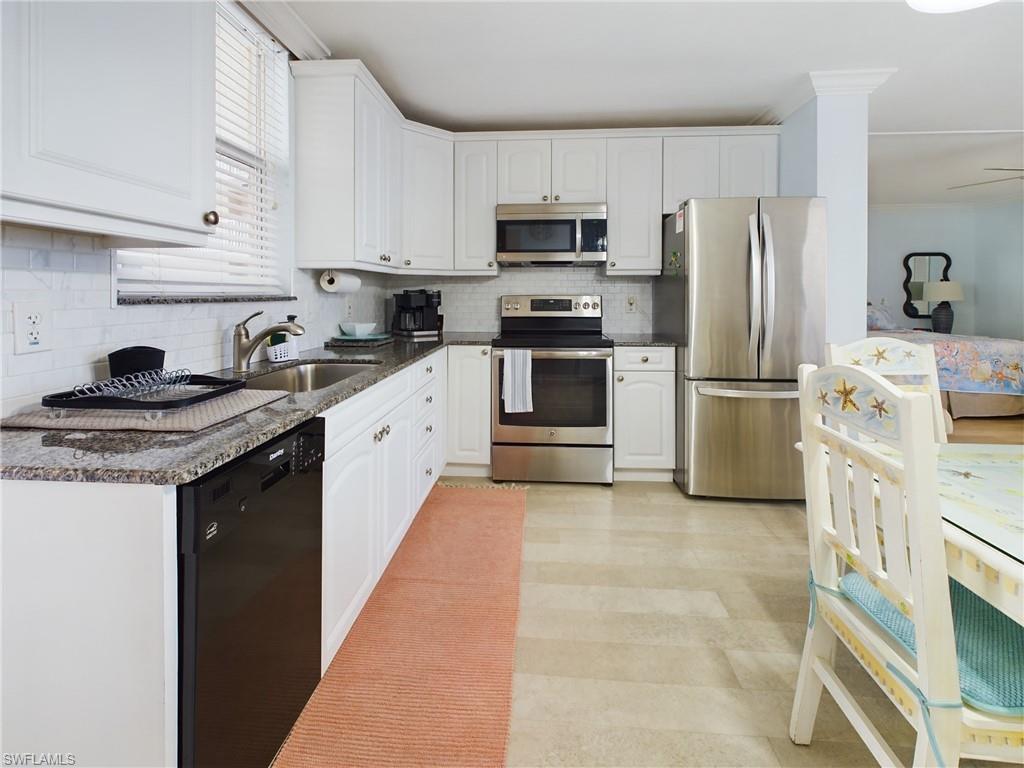 5600 Bonita Beach RD 805