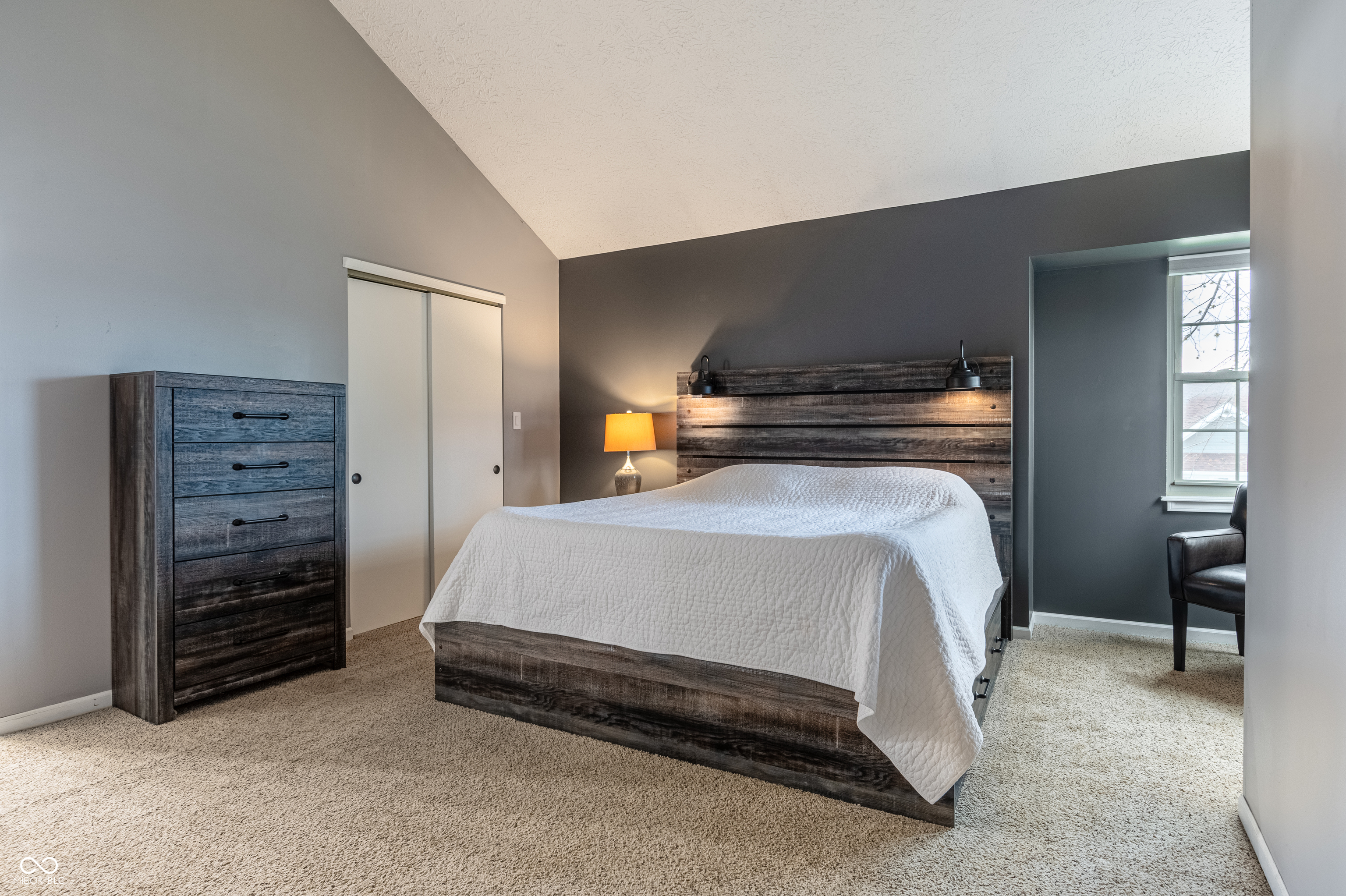 7775 Hollow Ridge Circle