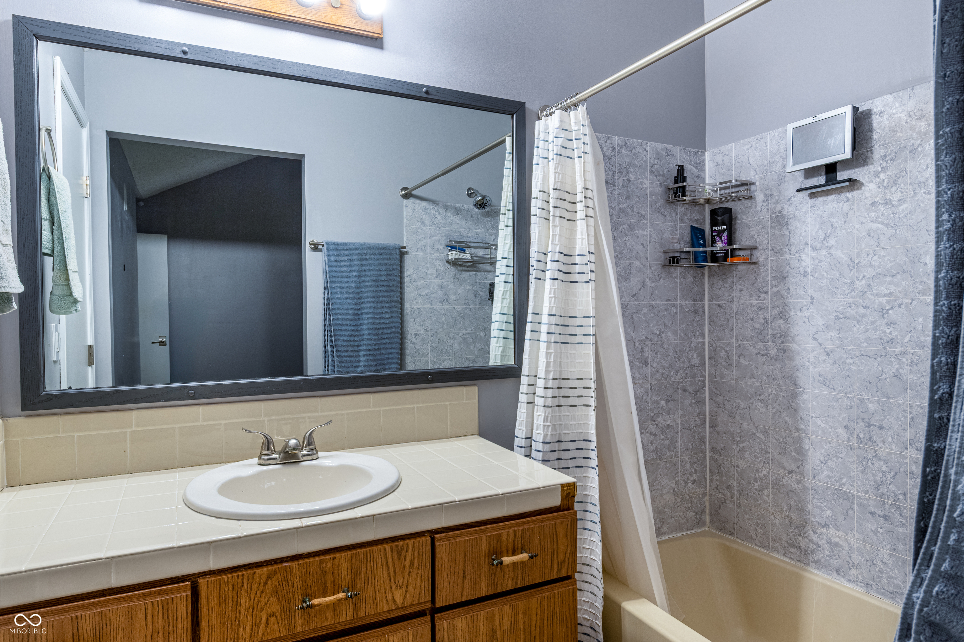 7775 Hollow Ridge Circle
