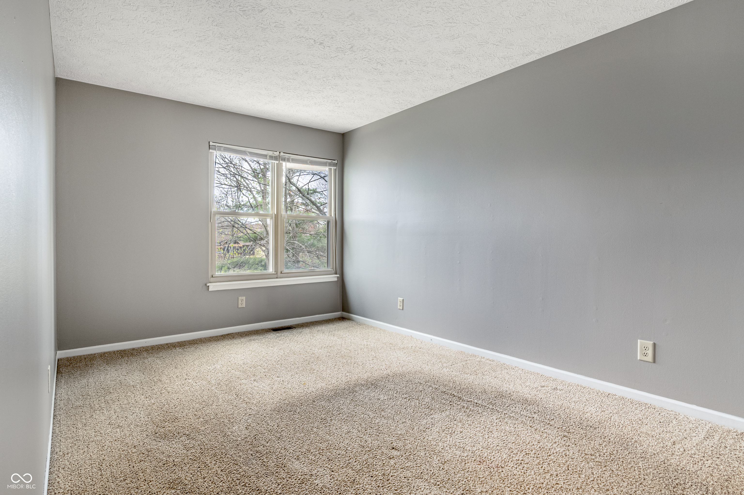 7775 Hollow Ridge Circle