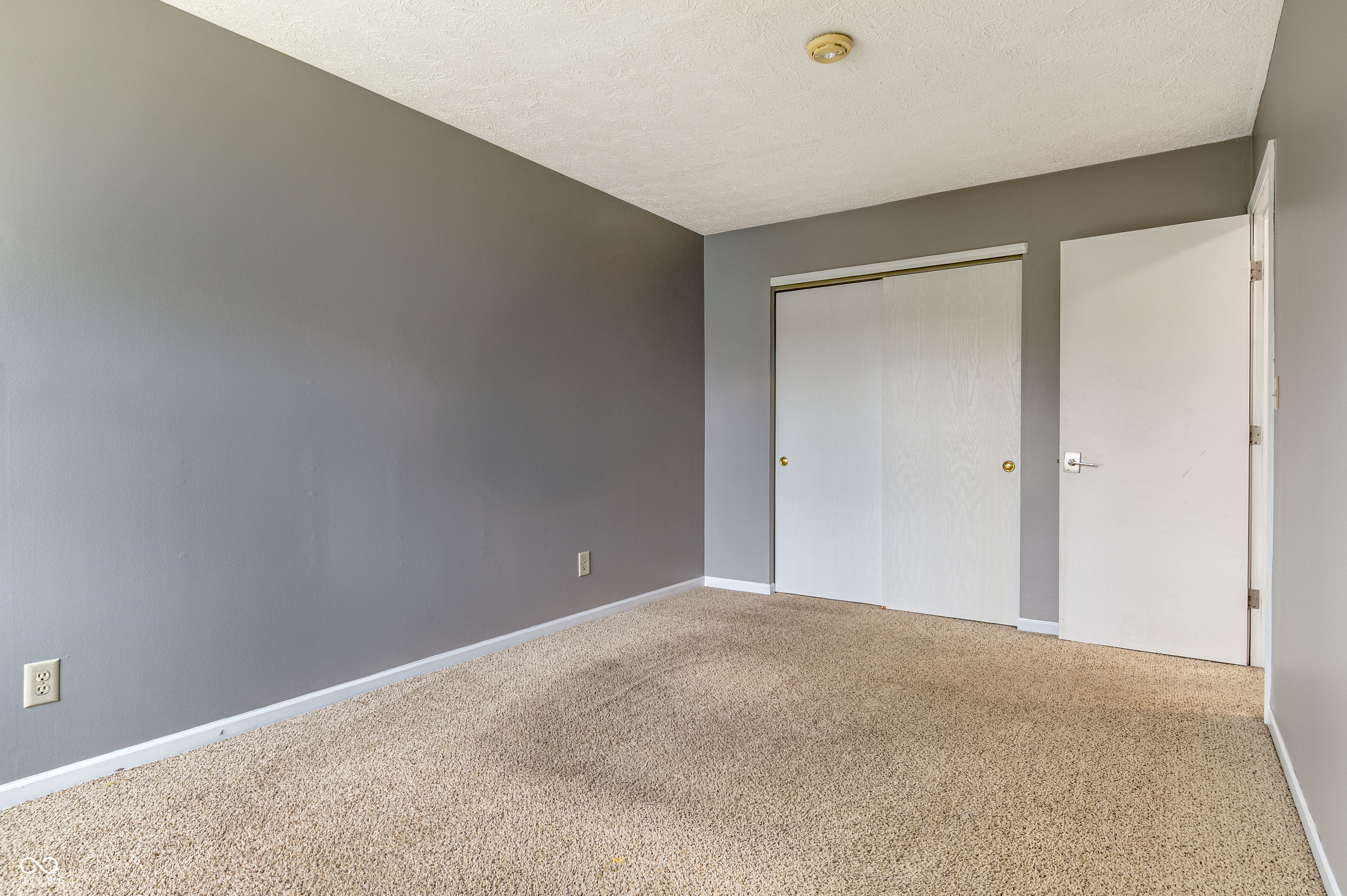 7775 Hollow Ridge Circle