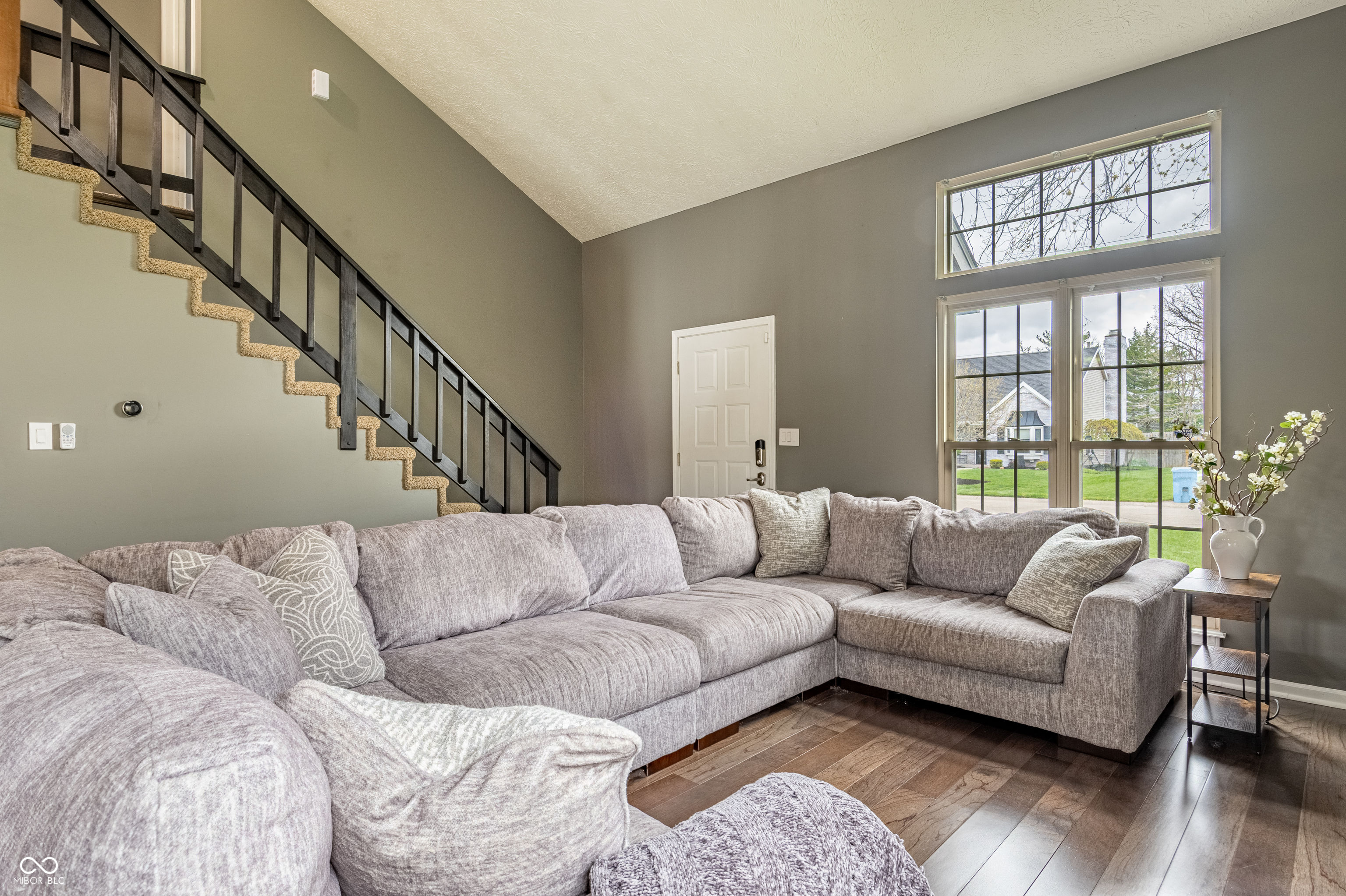 7775 Hollow Ridge Circle