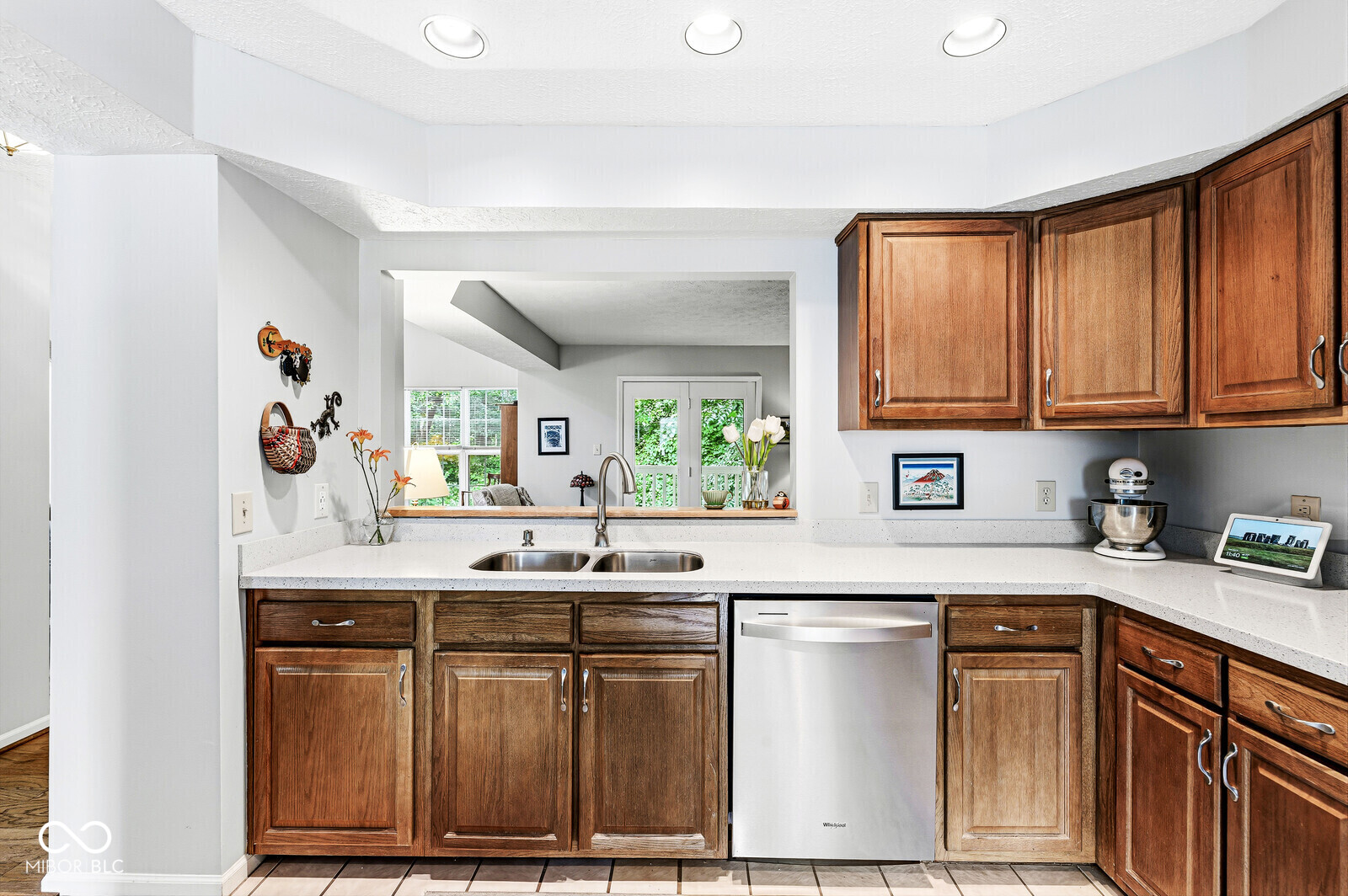 6908 Ralph Court
