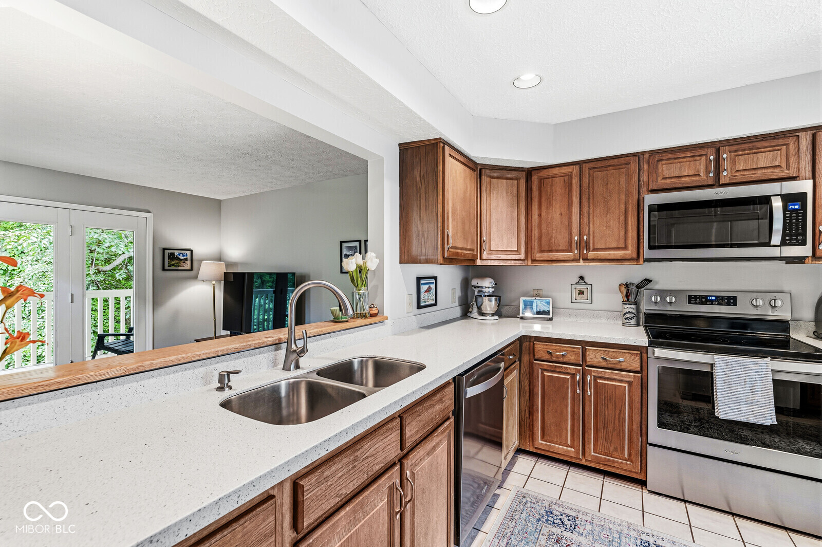 6908 Ralph Court