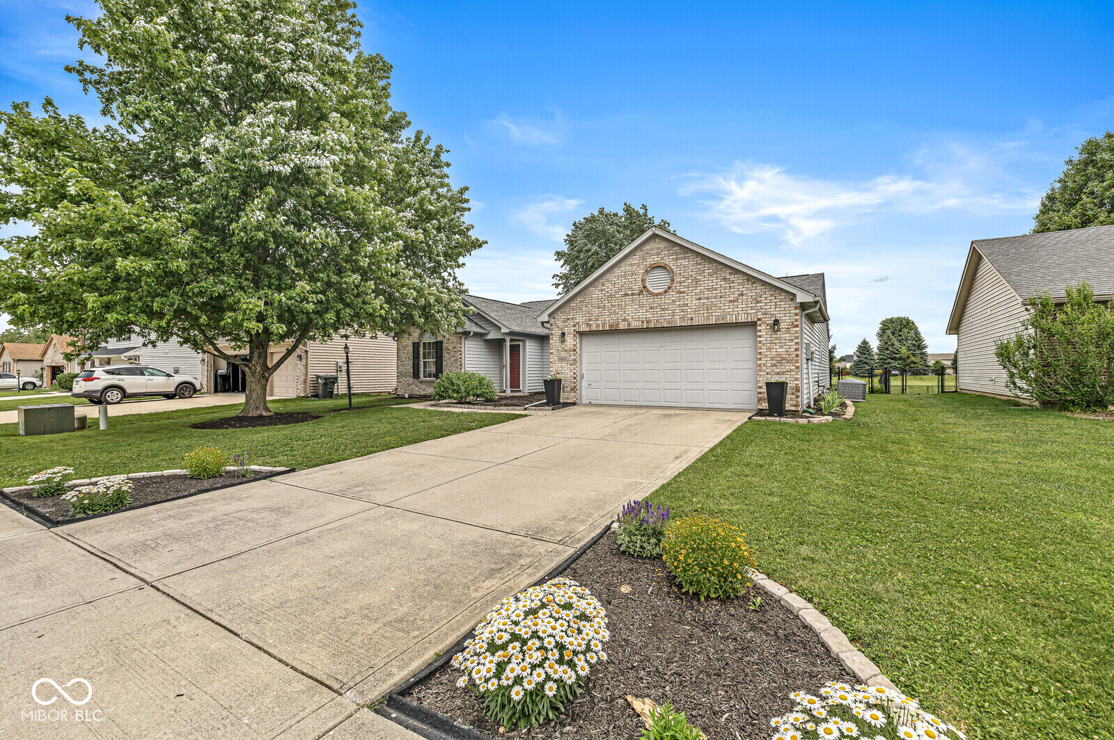 5327 Twin Bridge Boulevard