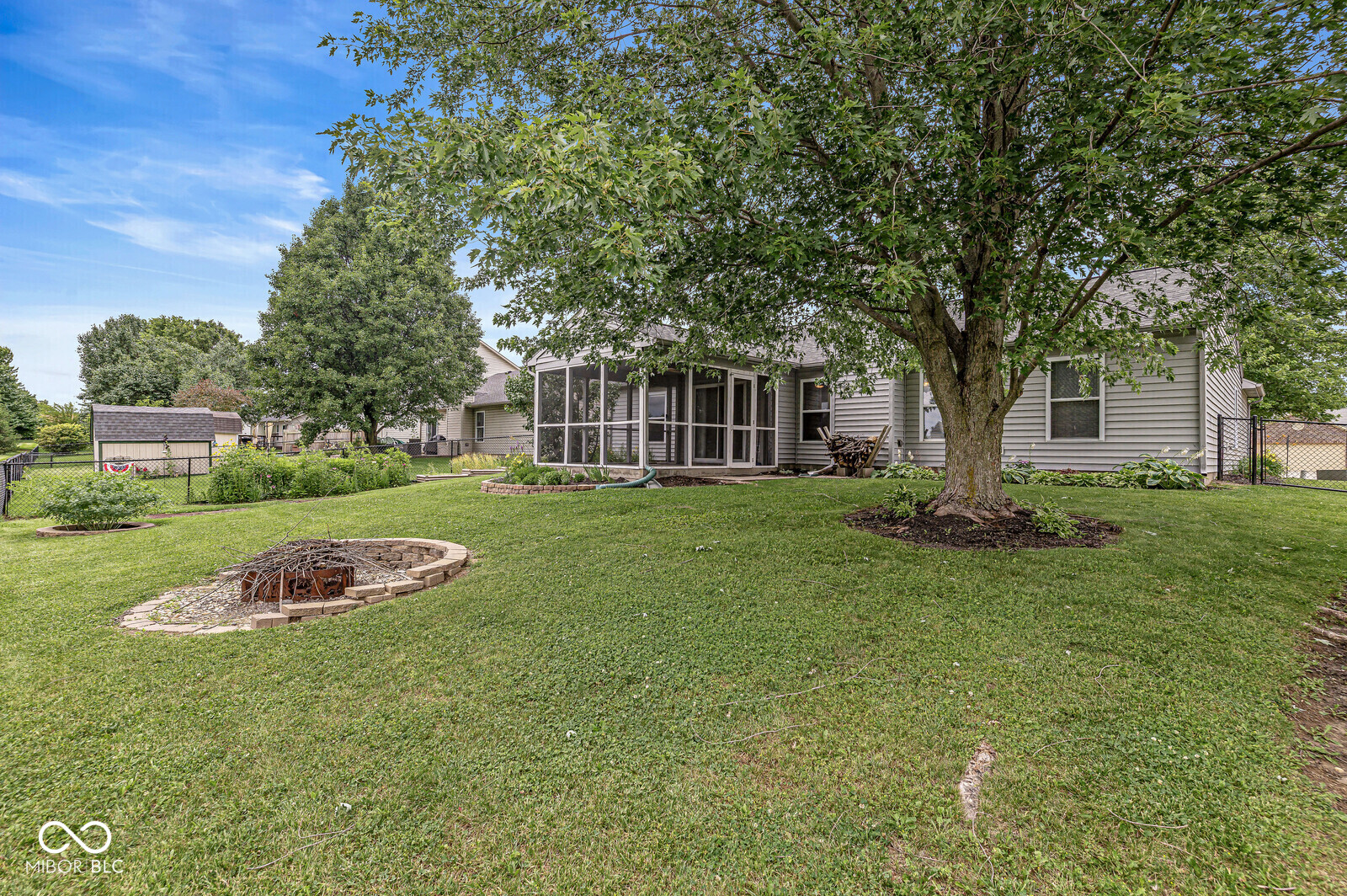 5327 Twin Bridge Boulevard