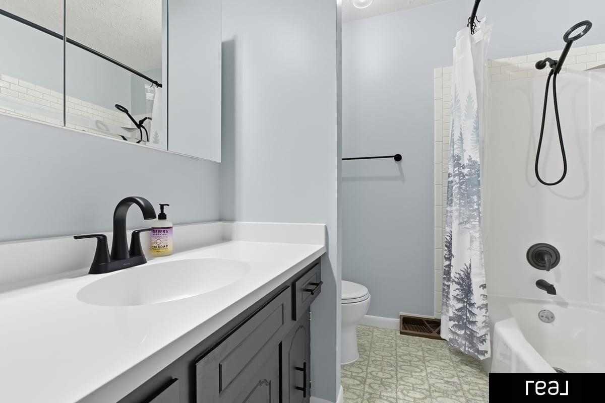 1701 Childs road east Road